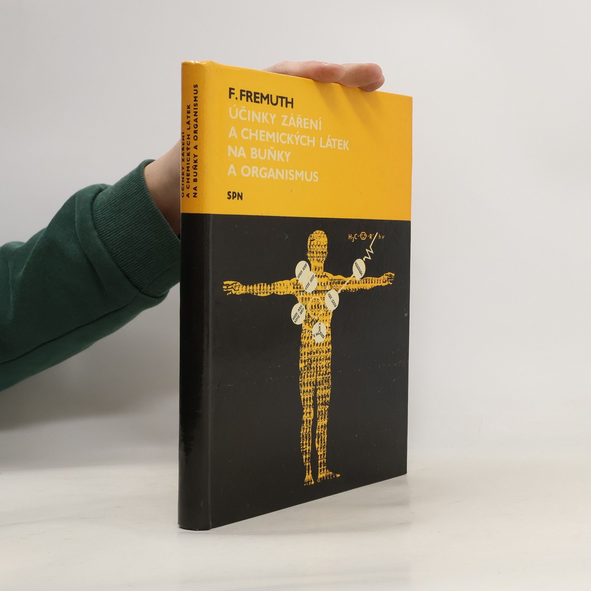 Účinky záření a chemických látek na buňky a organismus