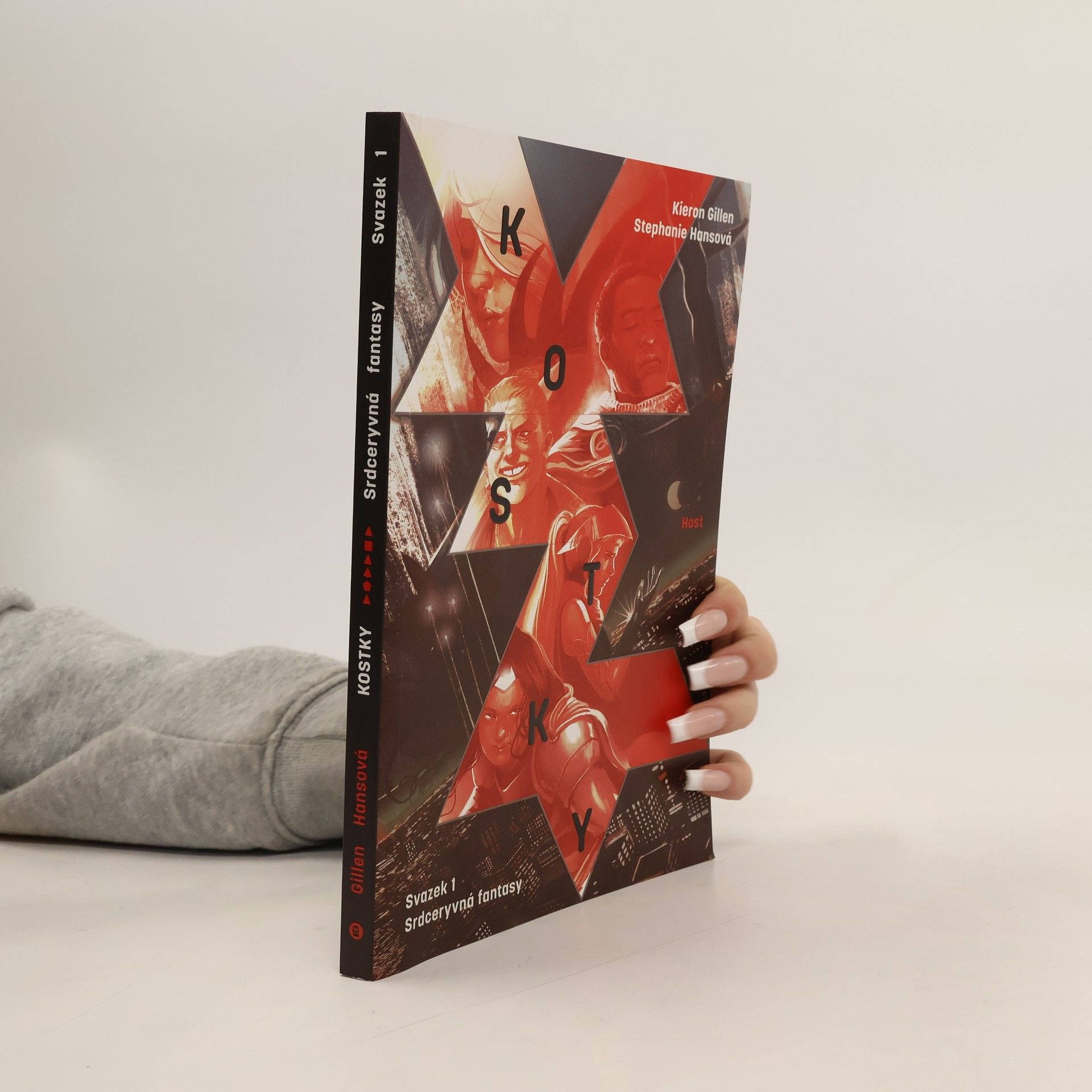 Kieron Gillen Kostky: Srdceryvná fantasy