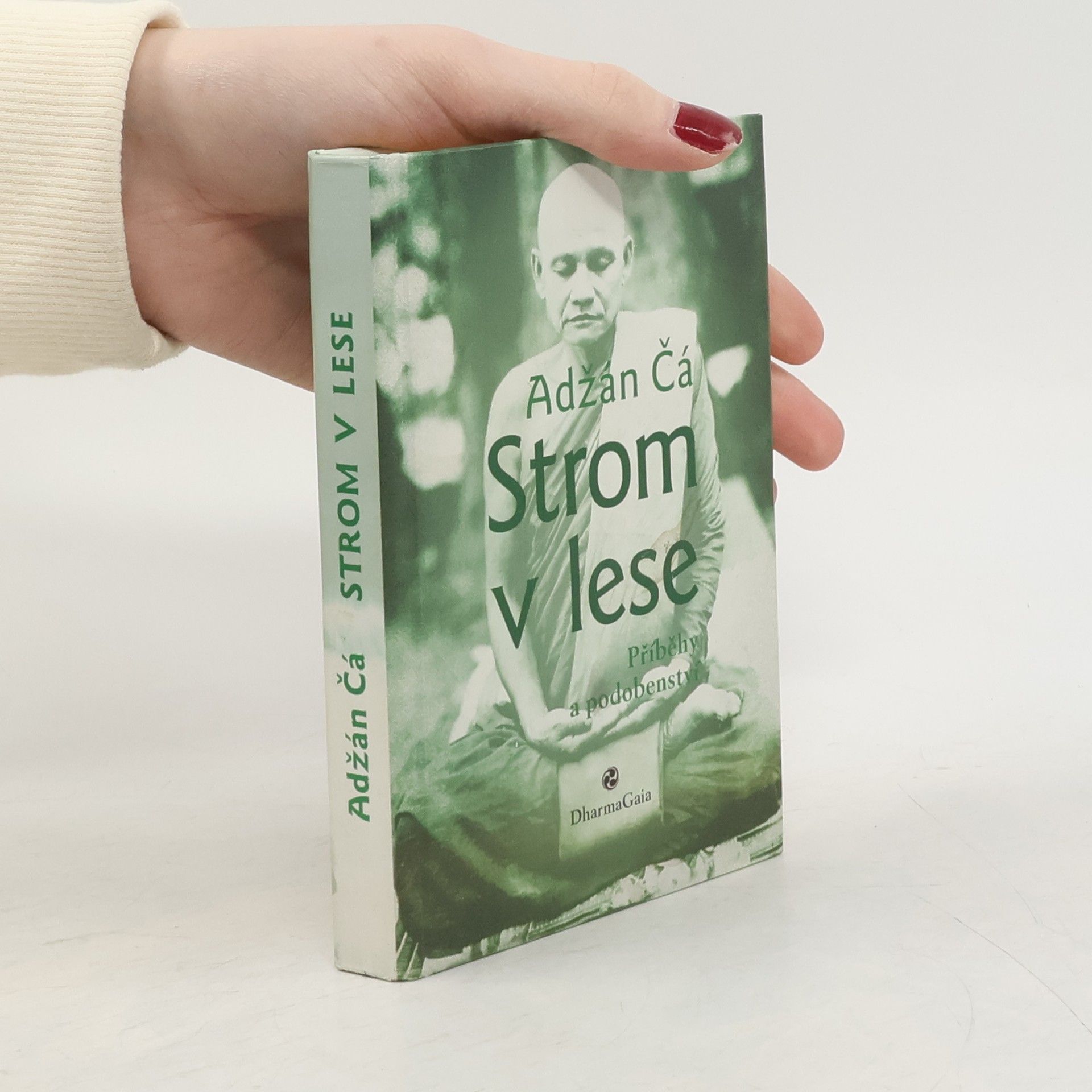 Jiří Černega Strom v lese : příběhy a podobenství