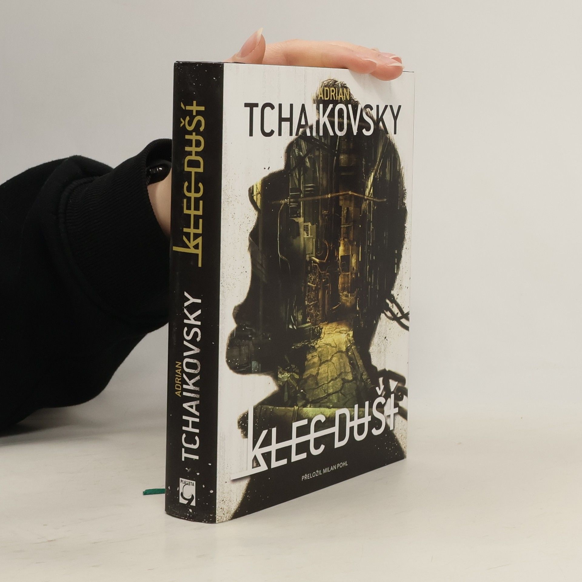 Adrian Tchaikovsky Klec duší