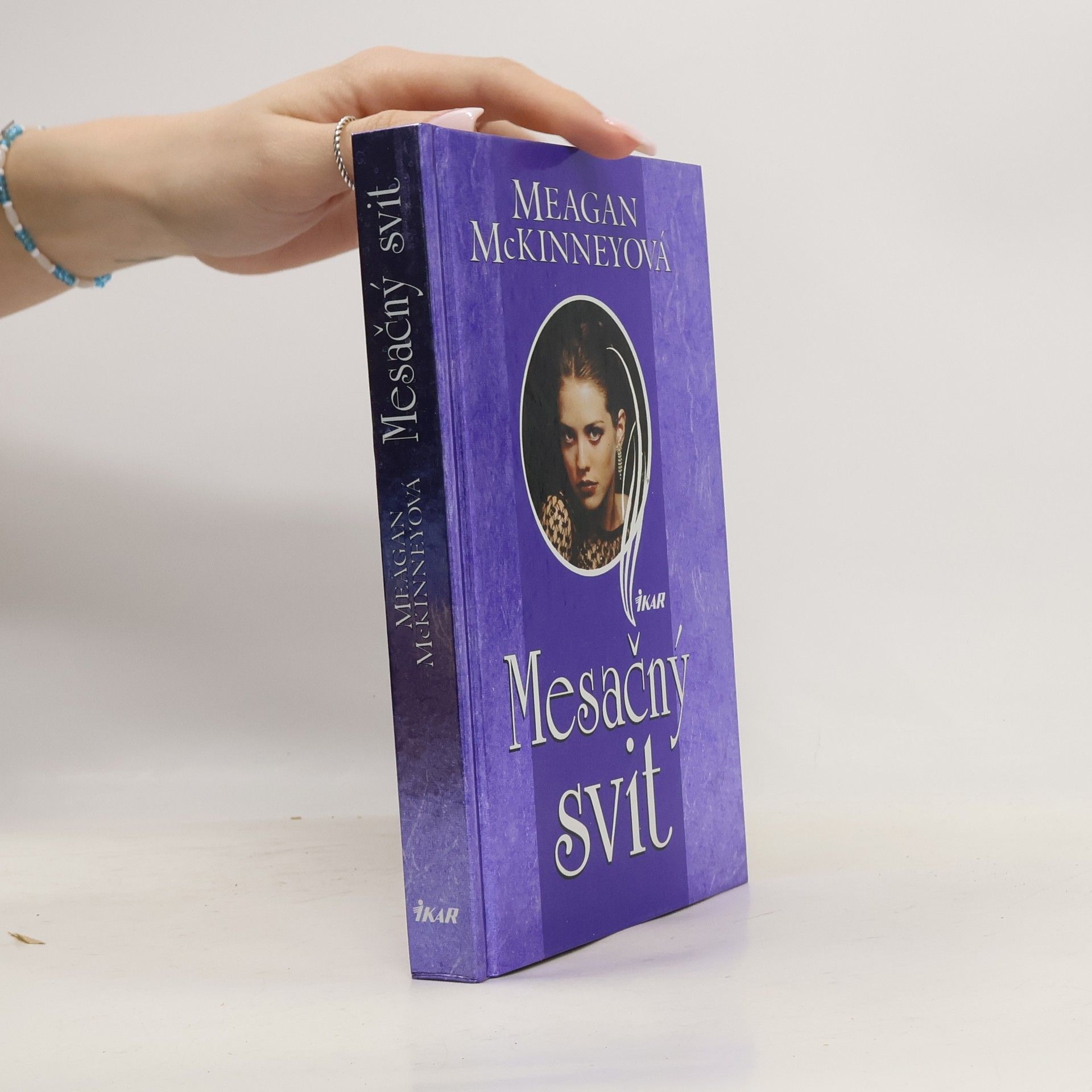 Ruth Goodman Mesačný svit