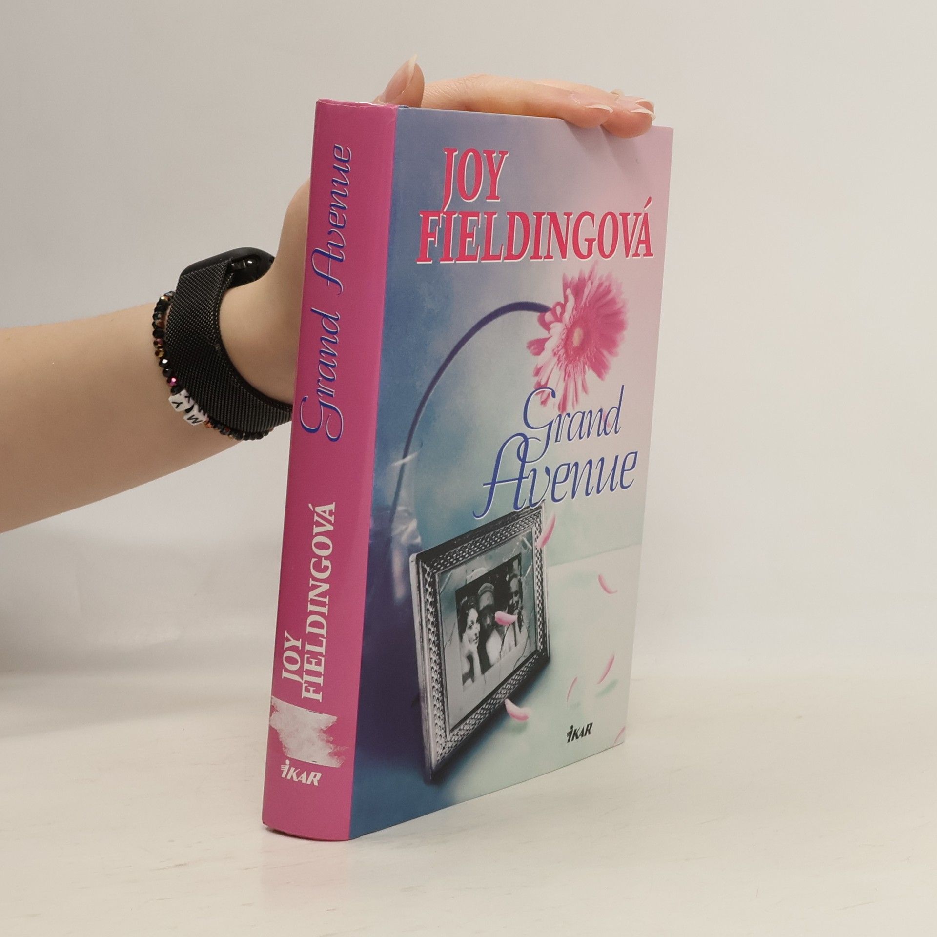 Joy Fielding Grand Avenue