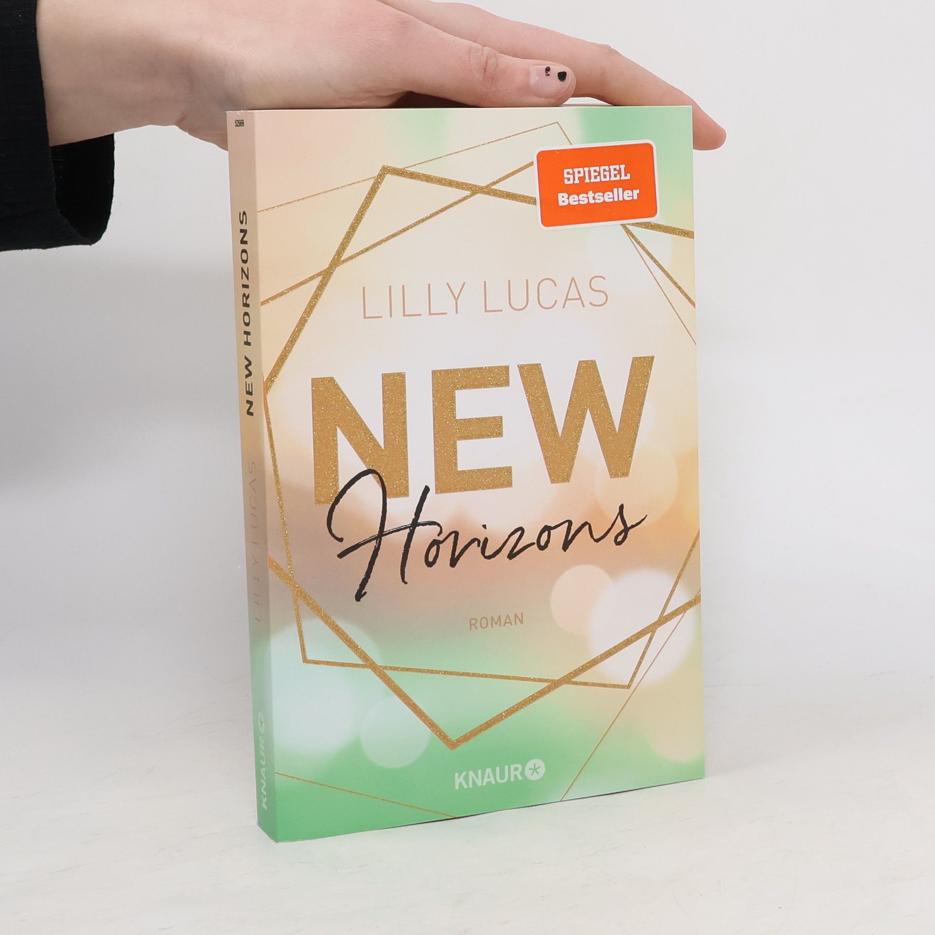 Lilly Lucas New Horizons