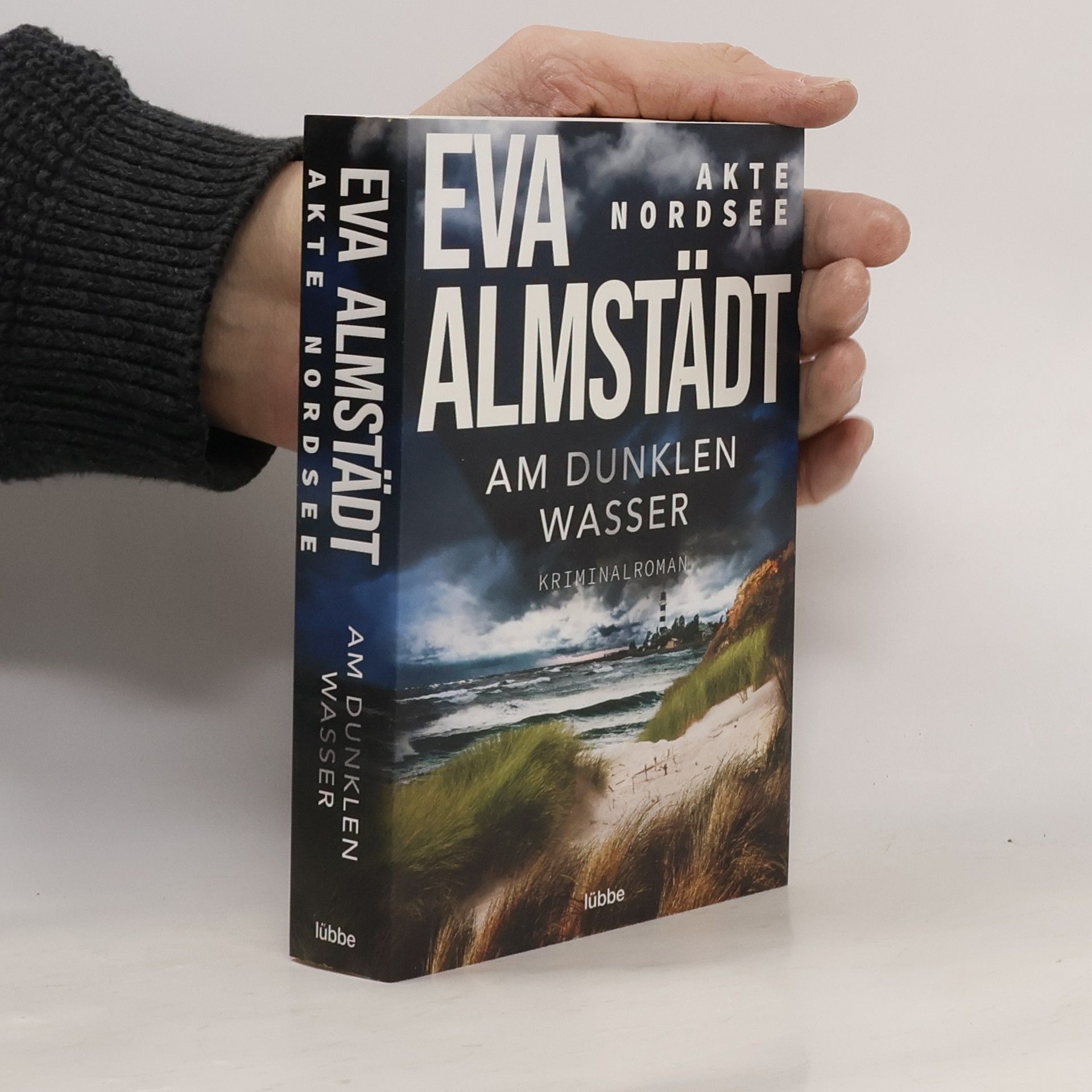 Eva Almstädt Akte Nordsee - am dunklen Wasser