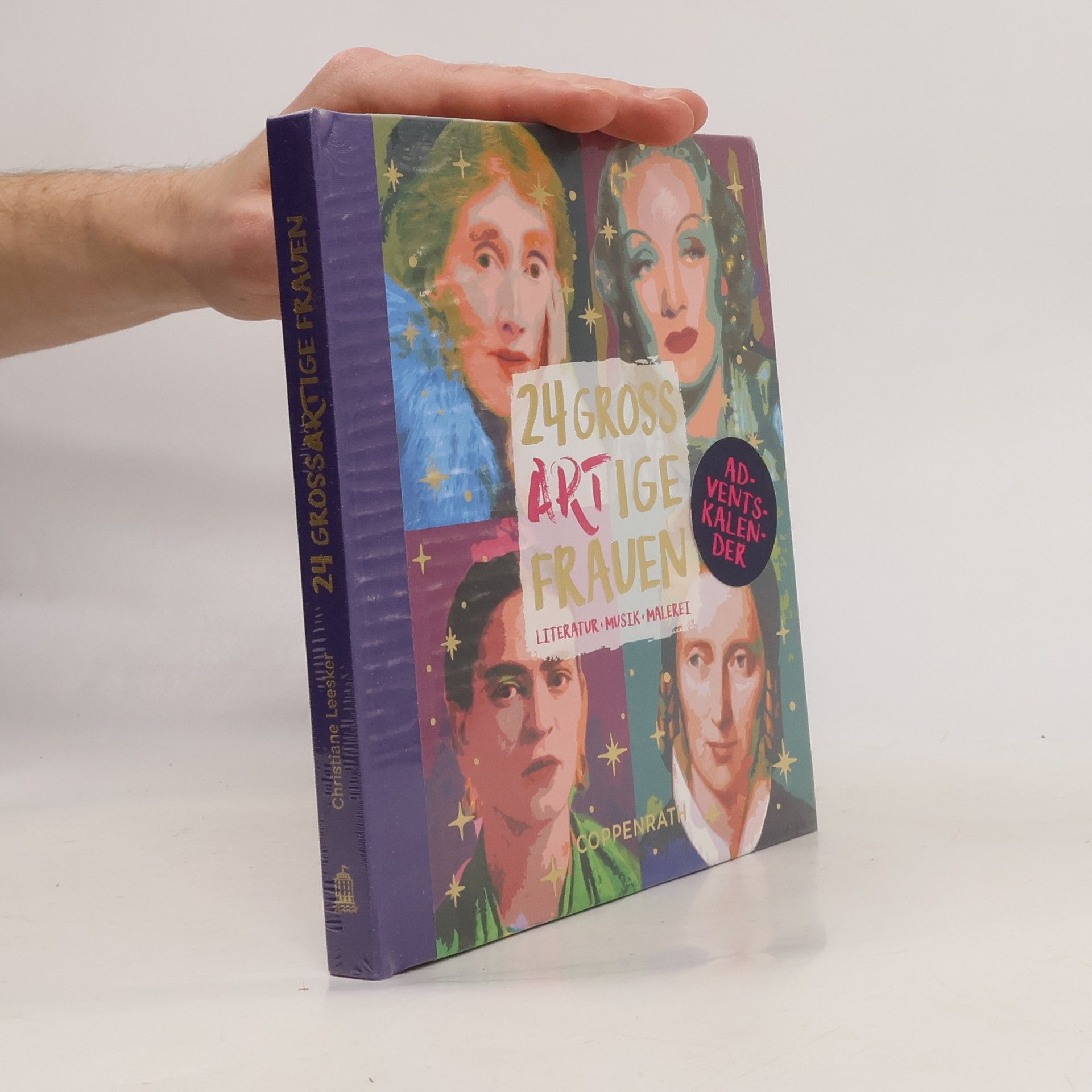 24 gross artige Frauen