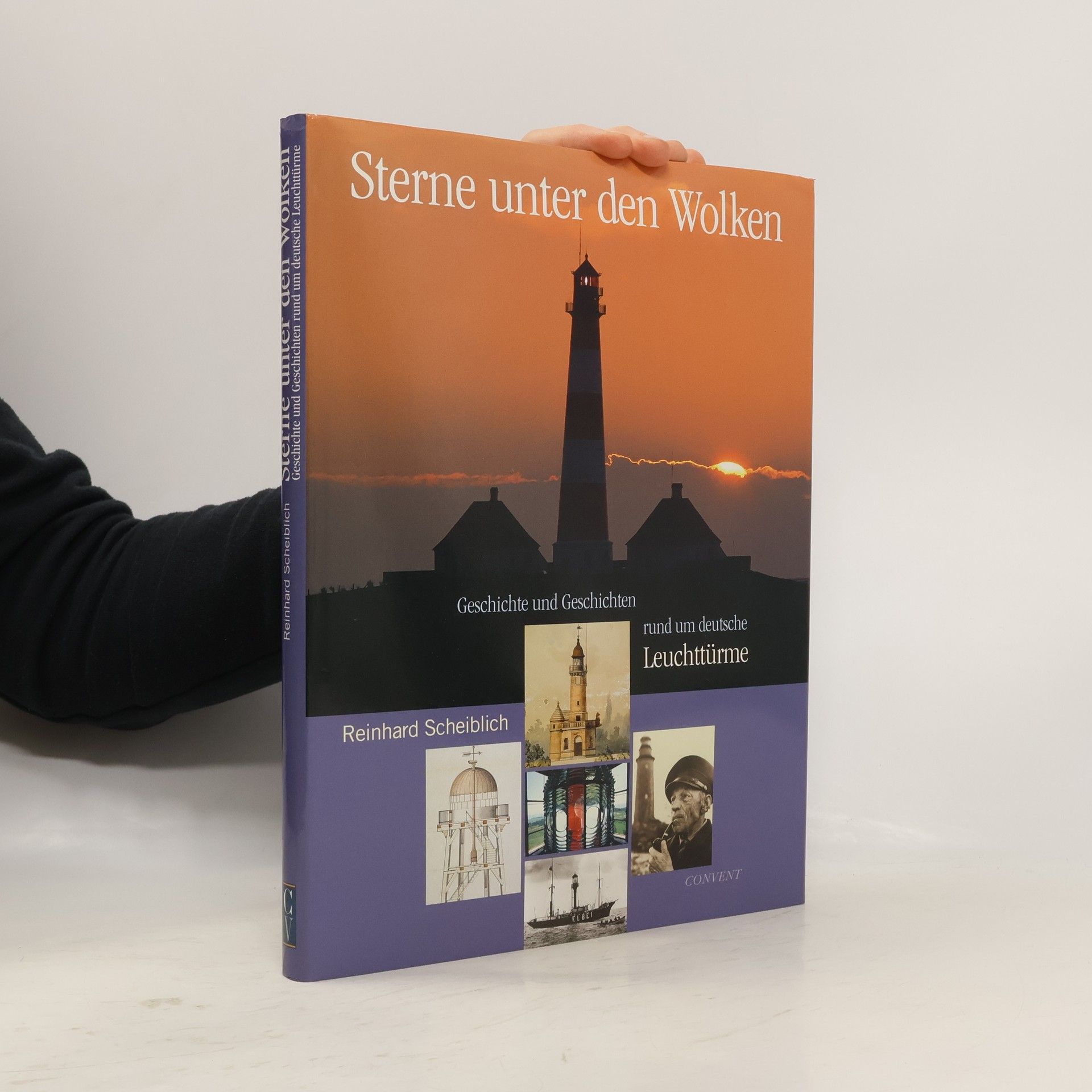 Sterne unter den Wolken