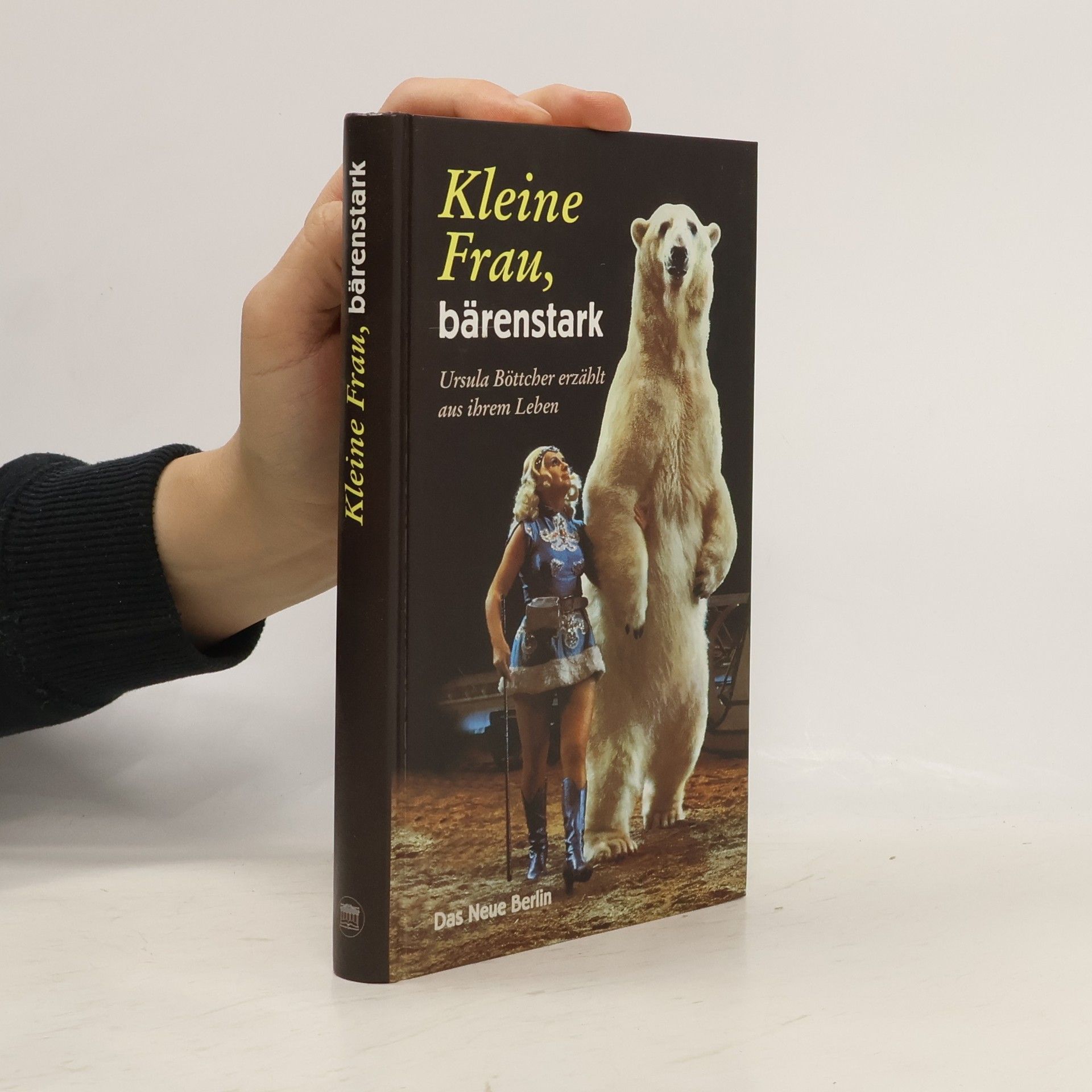 Kleine Frau, bärenstark