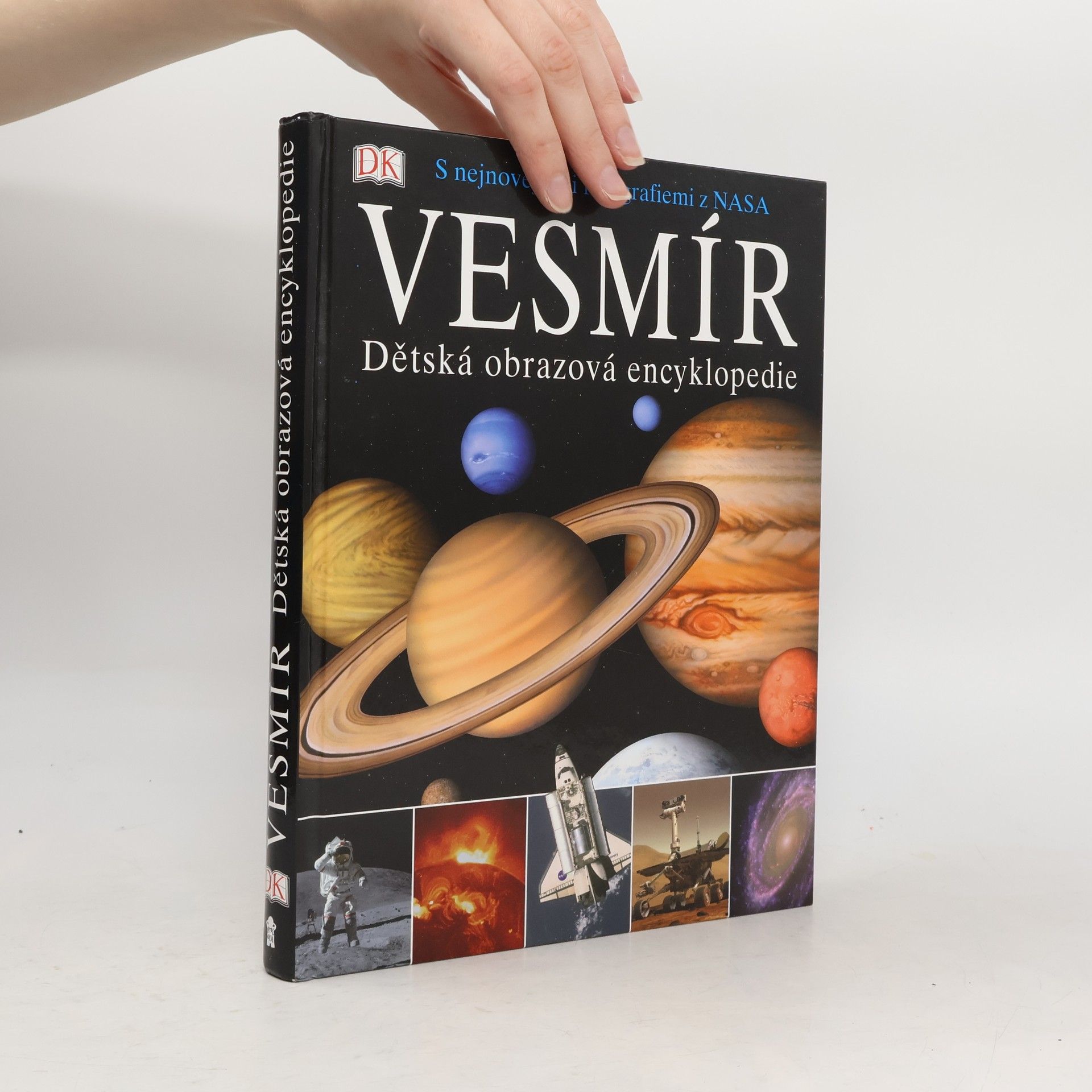 Jitka Zykánová Vesmír: Dětská obrazová encyklopedie