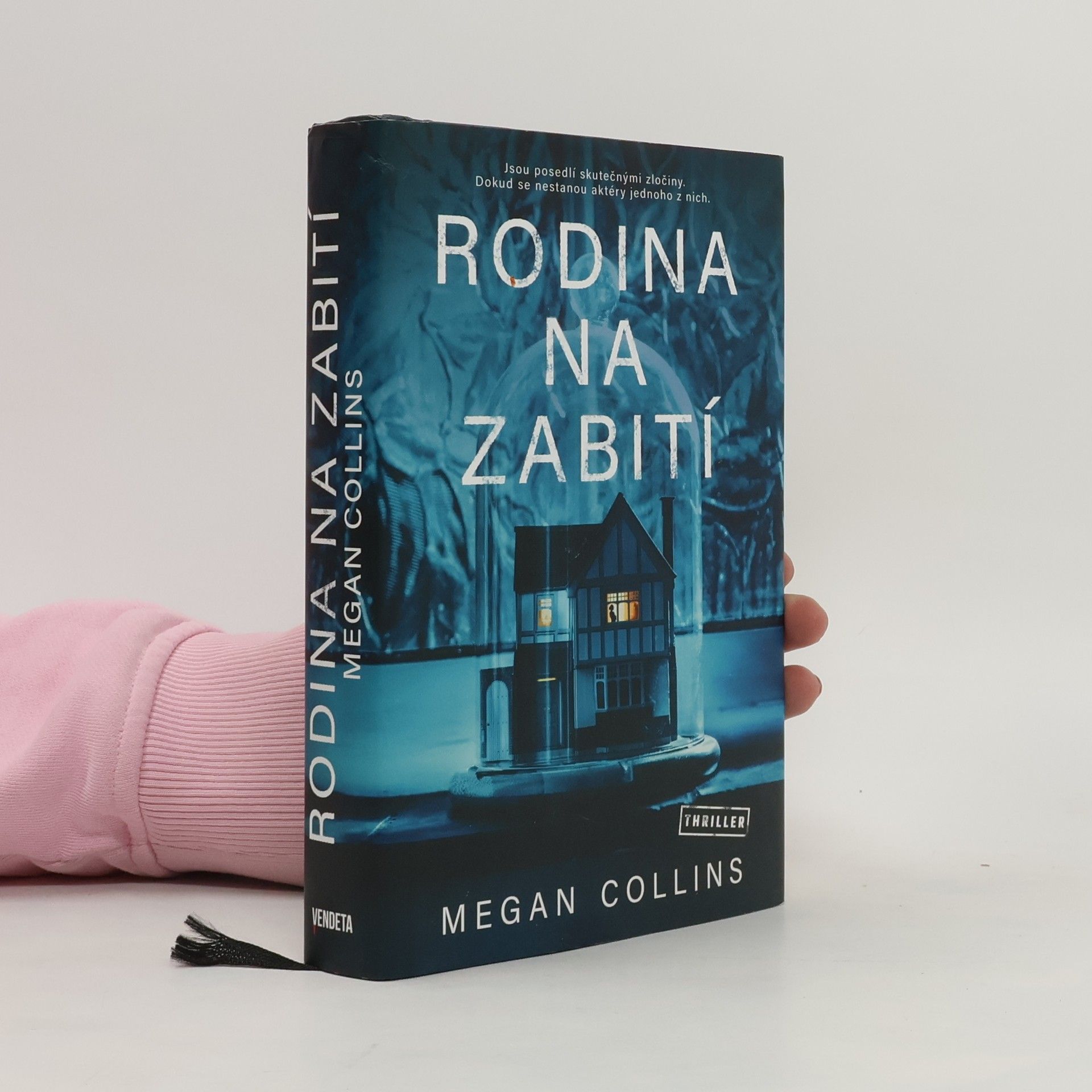 Megan Collins Rodina na zabití