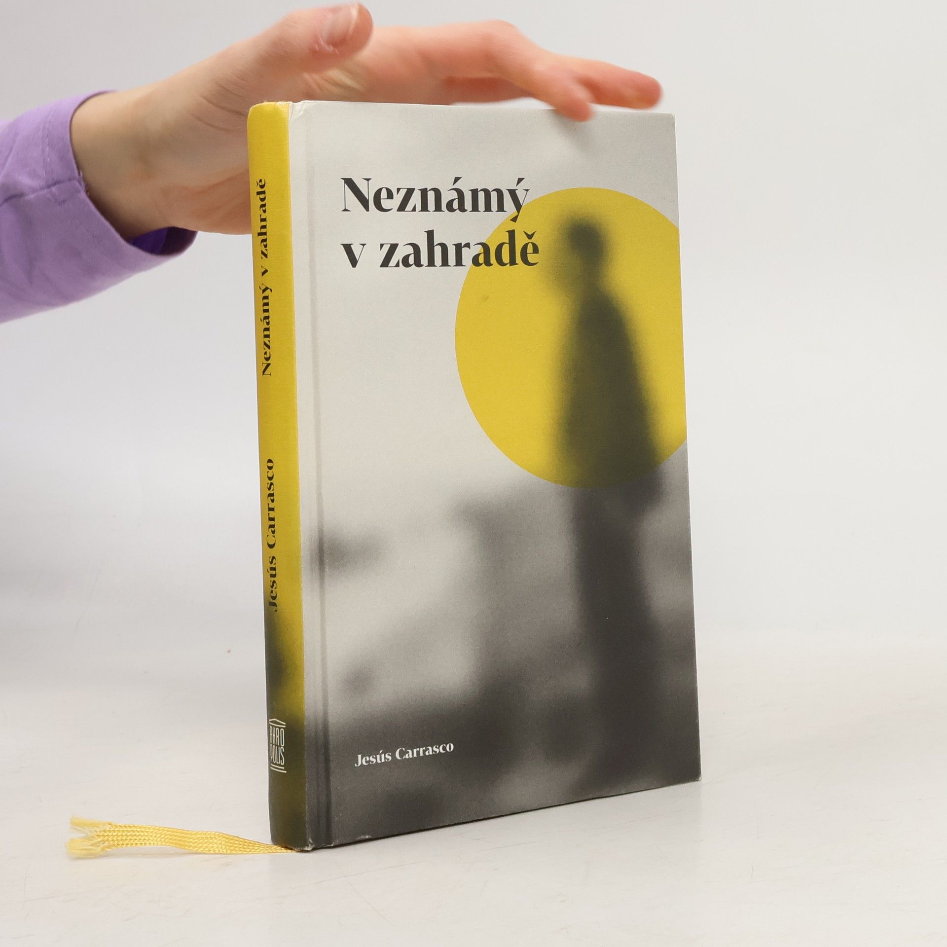 Carrasco Jesús Neznámý v zahradě