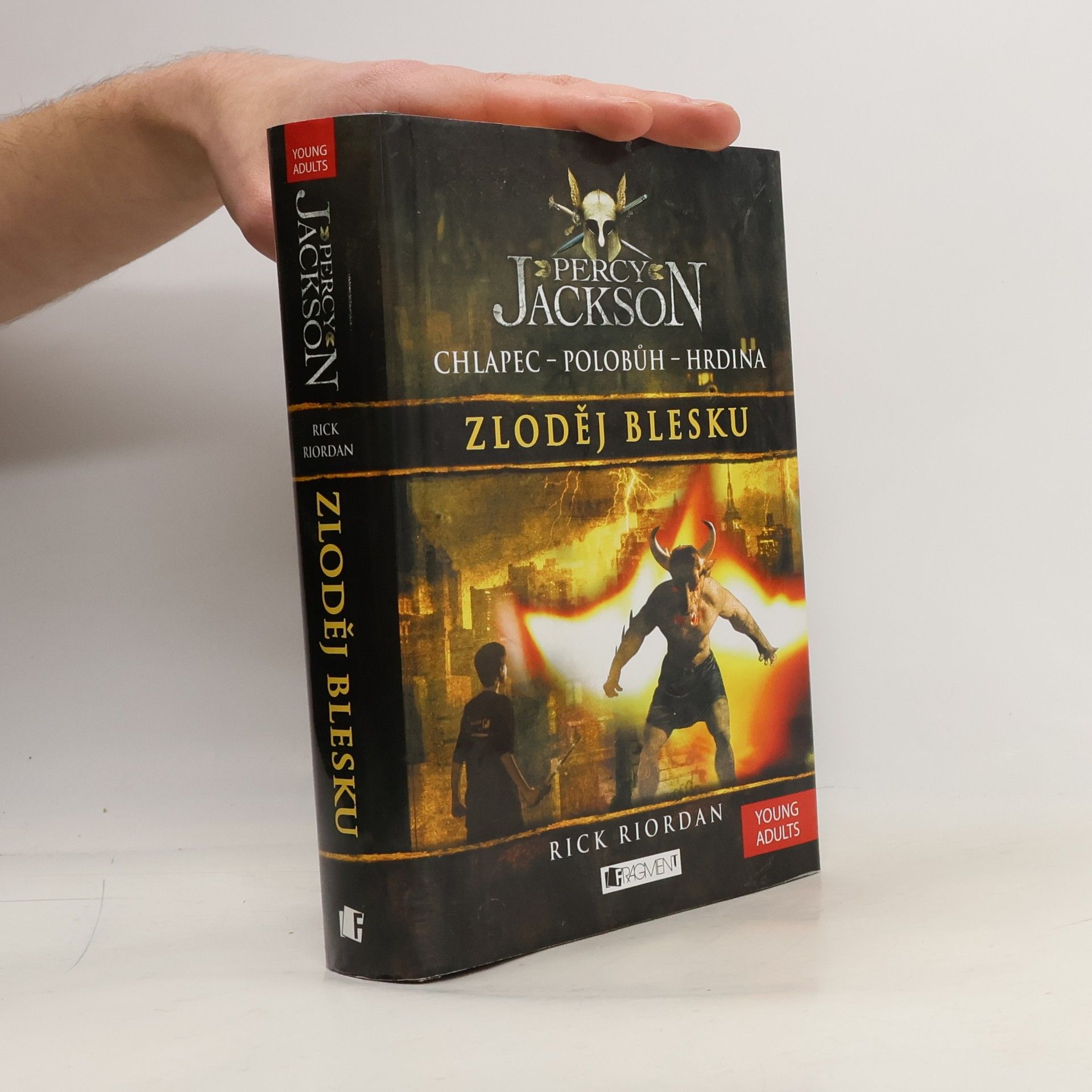 Rick Riordan Percy Jackson. Zloděj blesku
