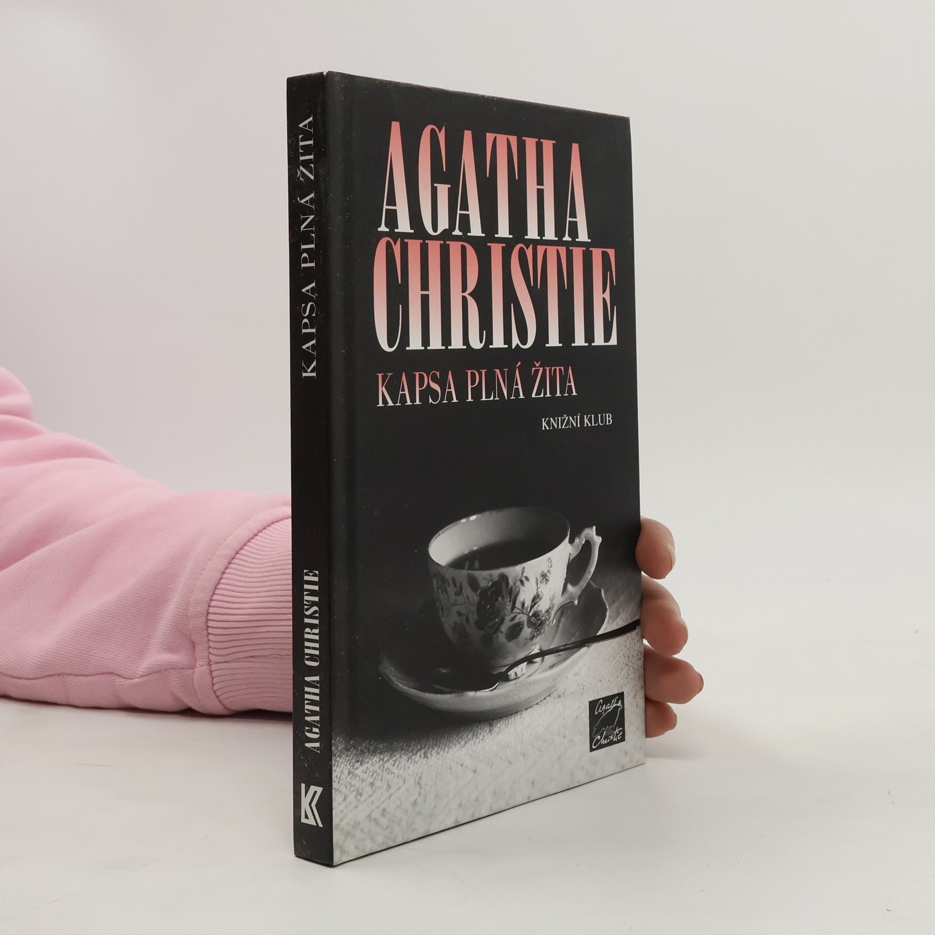 Agatha Christie Kapsa plná žita