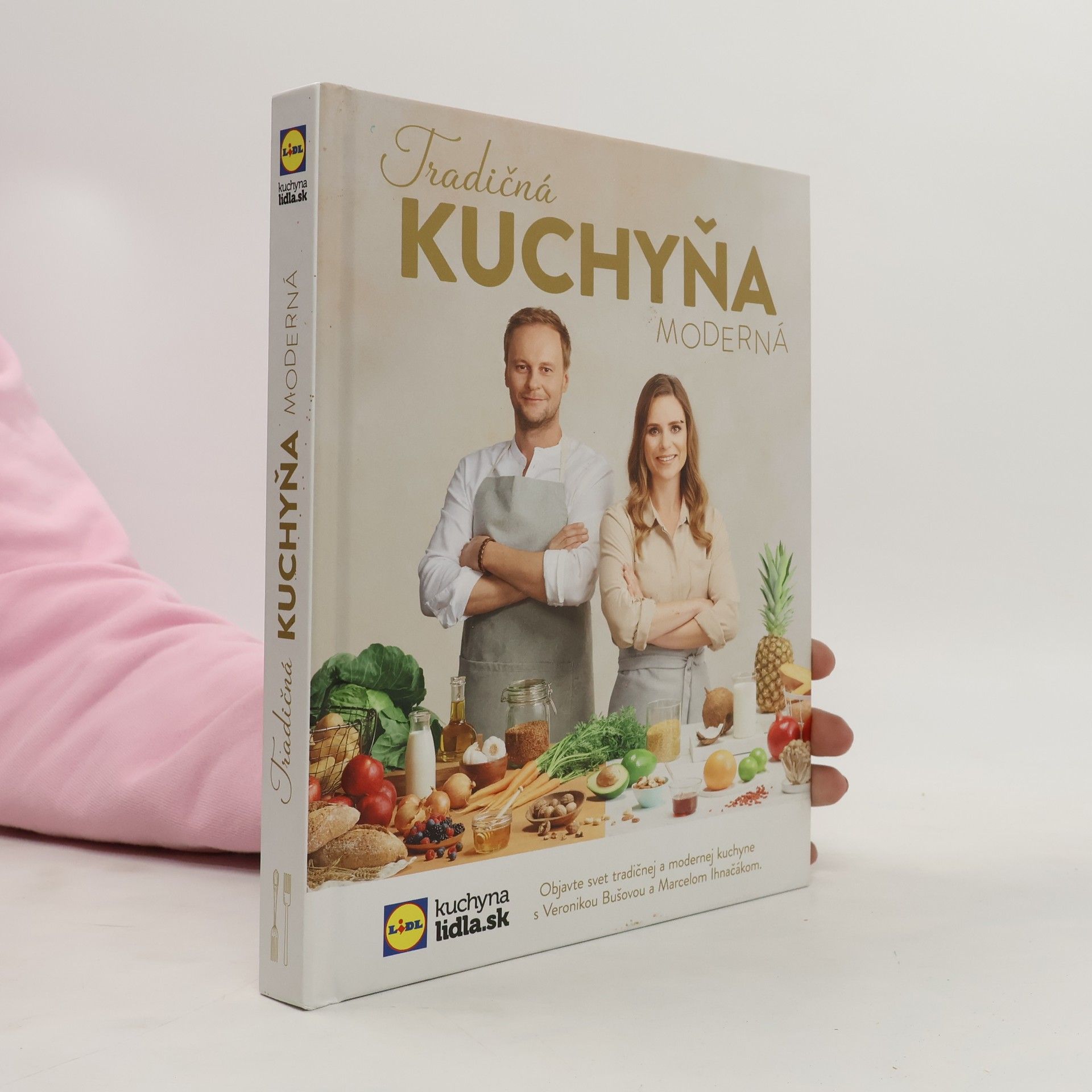 Veronika Bušová Tradičná kuchyňa moderná