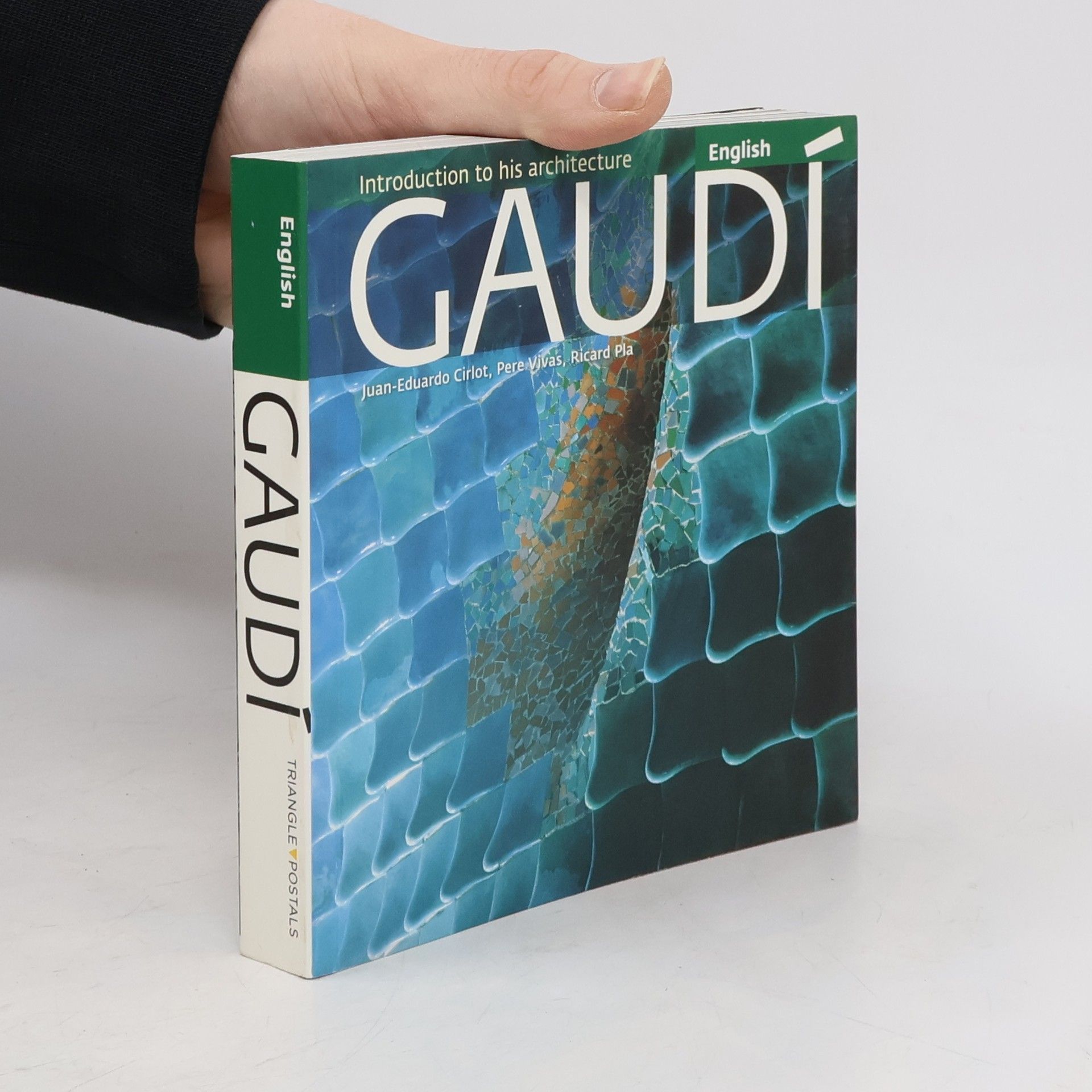 Juan-Eduardo Cirlot Gaudí : introduction to his architecture