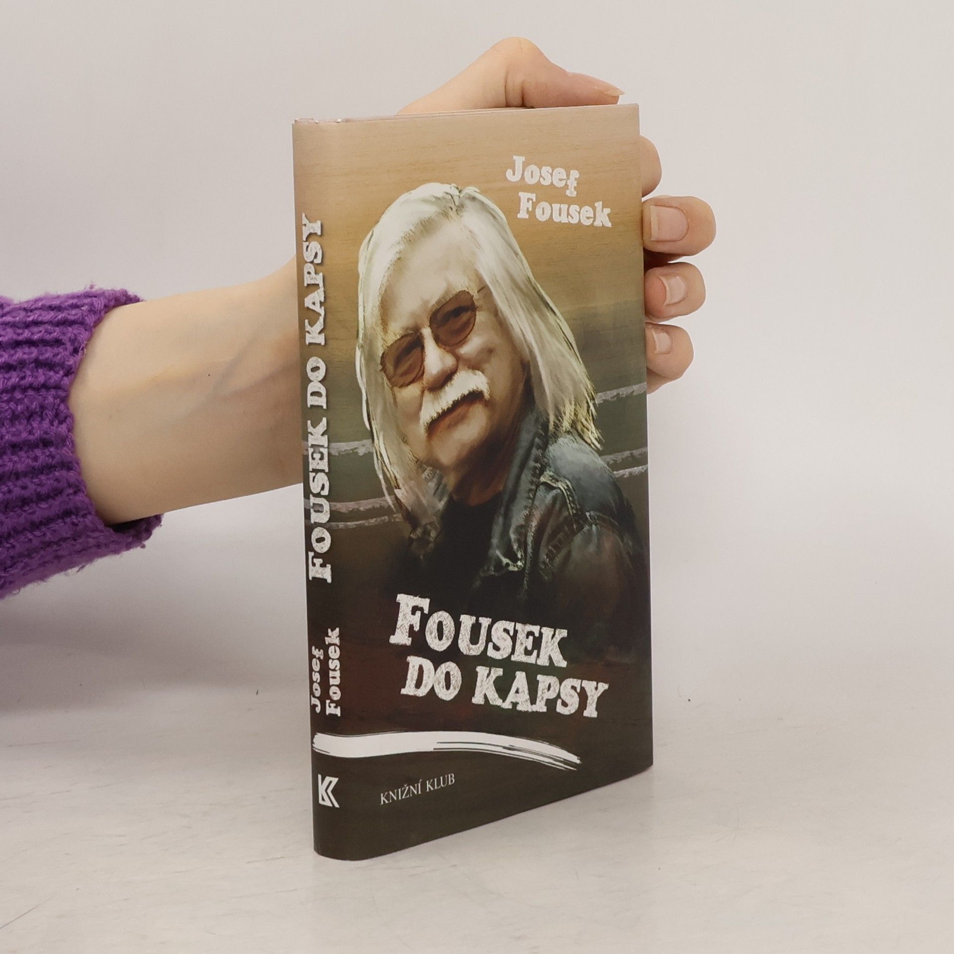 Josef Fousek Fousek do kapsy. Výběr 1969-2012. Epigramy, aforismy, satira