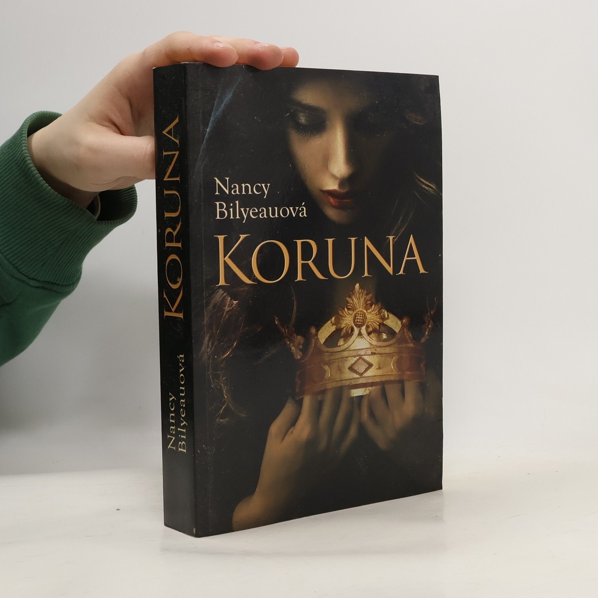 Nancy Bilyeau Koruna