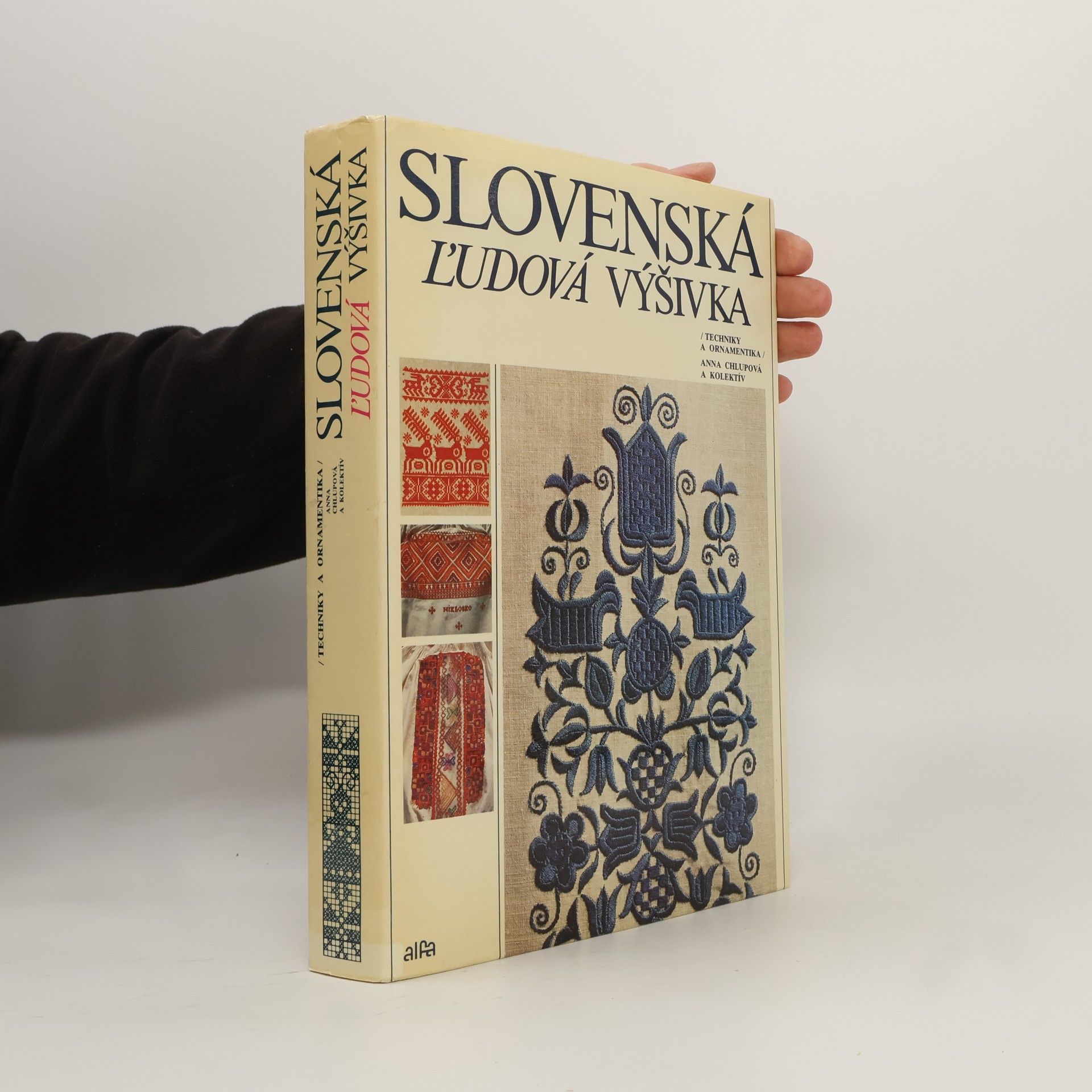 Anna Chlupová Slovenská ľudová výšivka