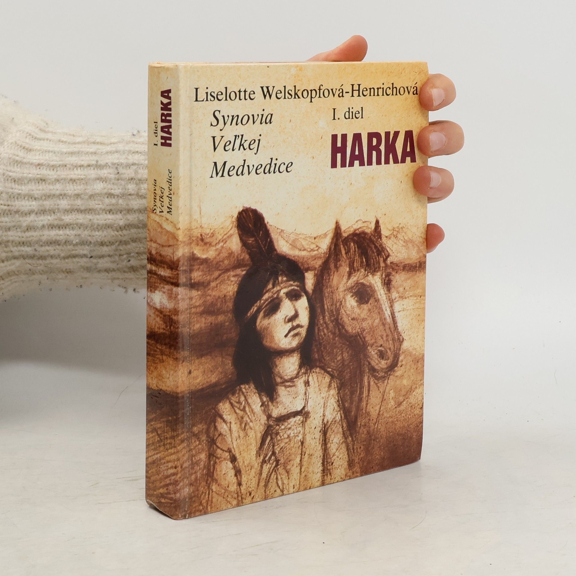 Liselotte Welskopfová-Henrichová Harka. Synovia Veľkej Medvedice I.