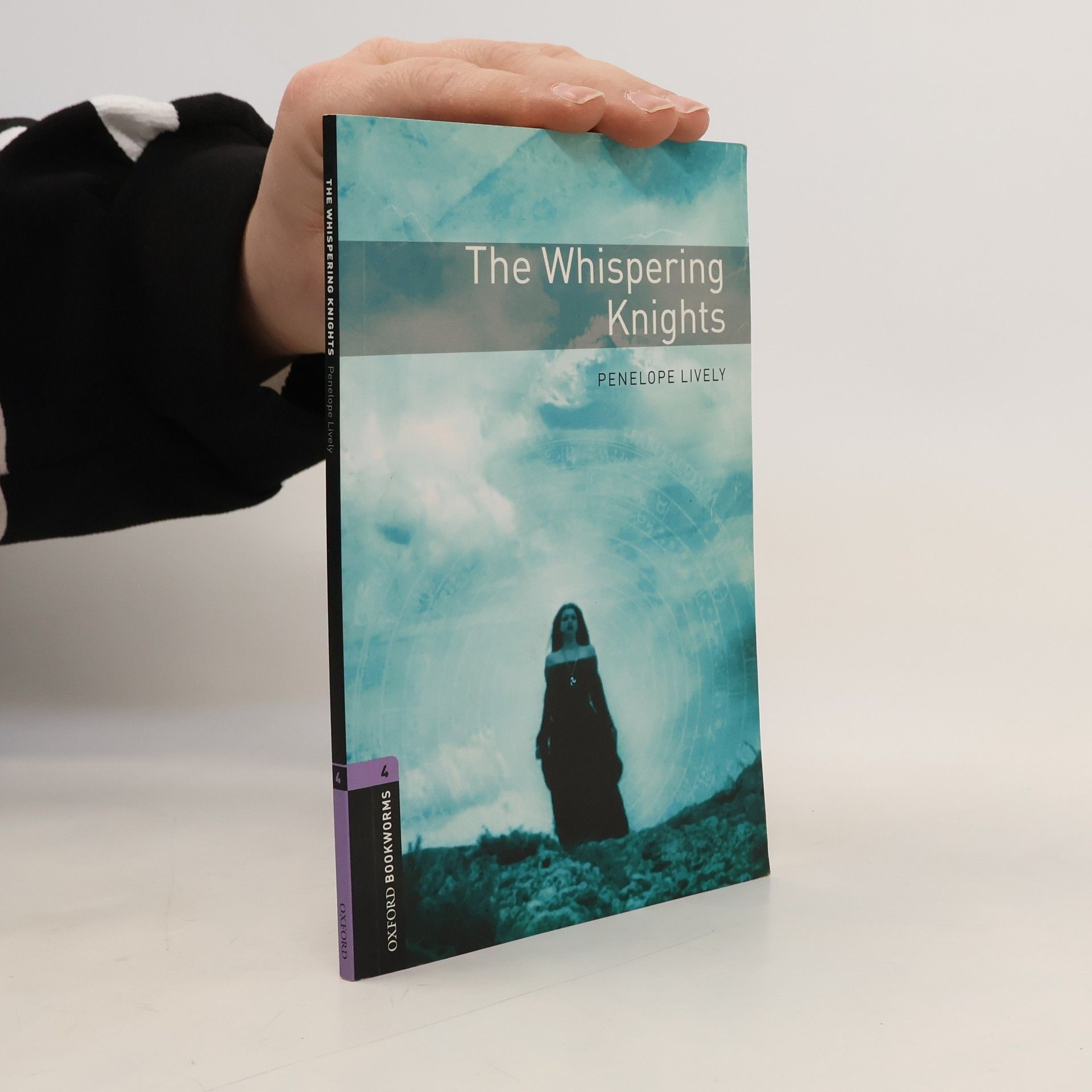 Penelope Lively Oxford Bookworms Library - 4: The Whispering Knights