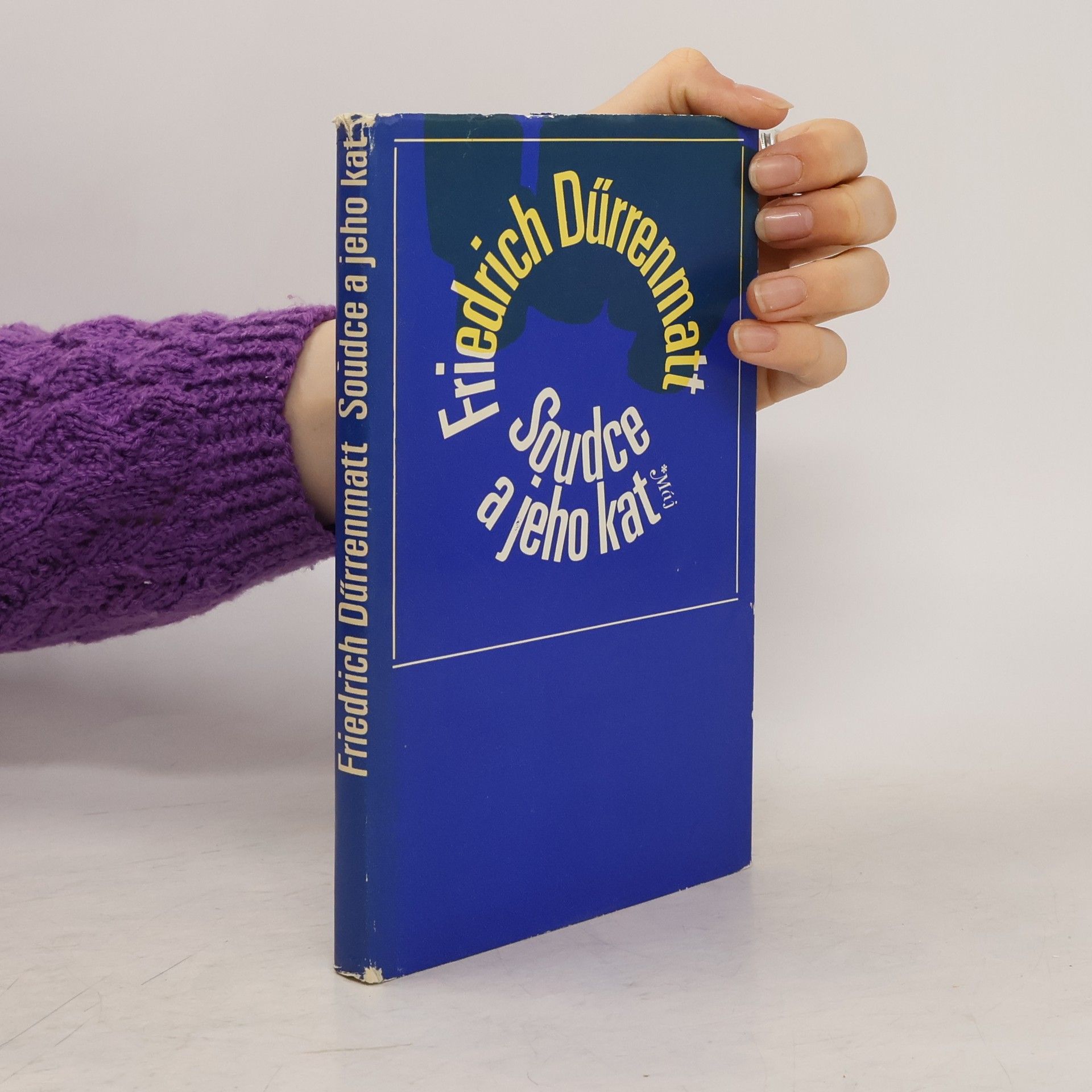 Soudce a jeho kat. Podezření