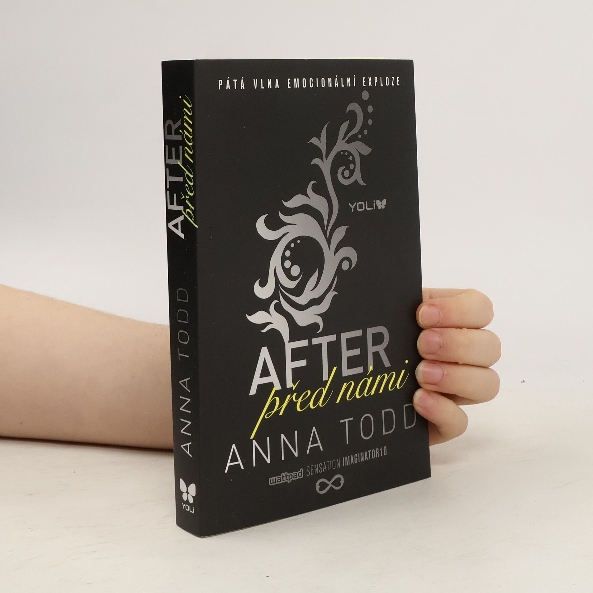Anna Todd After 5. Před námi