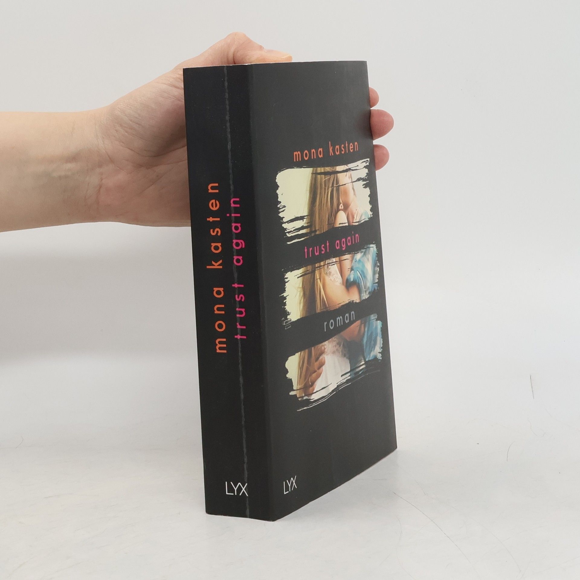 Mona Kasten Trust again