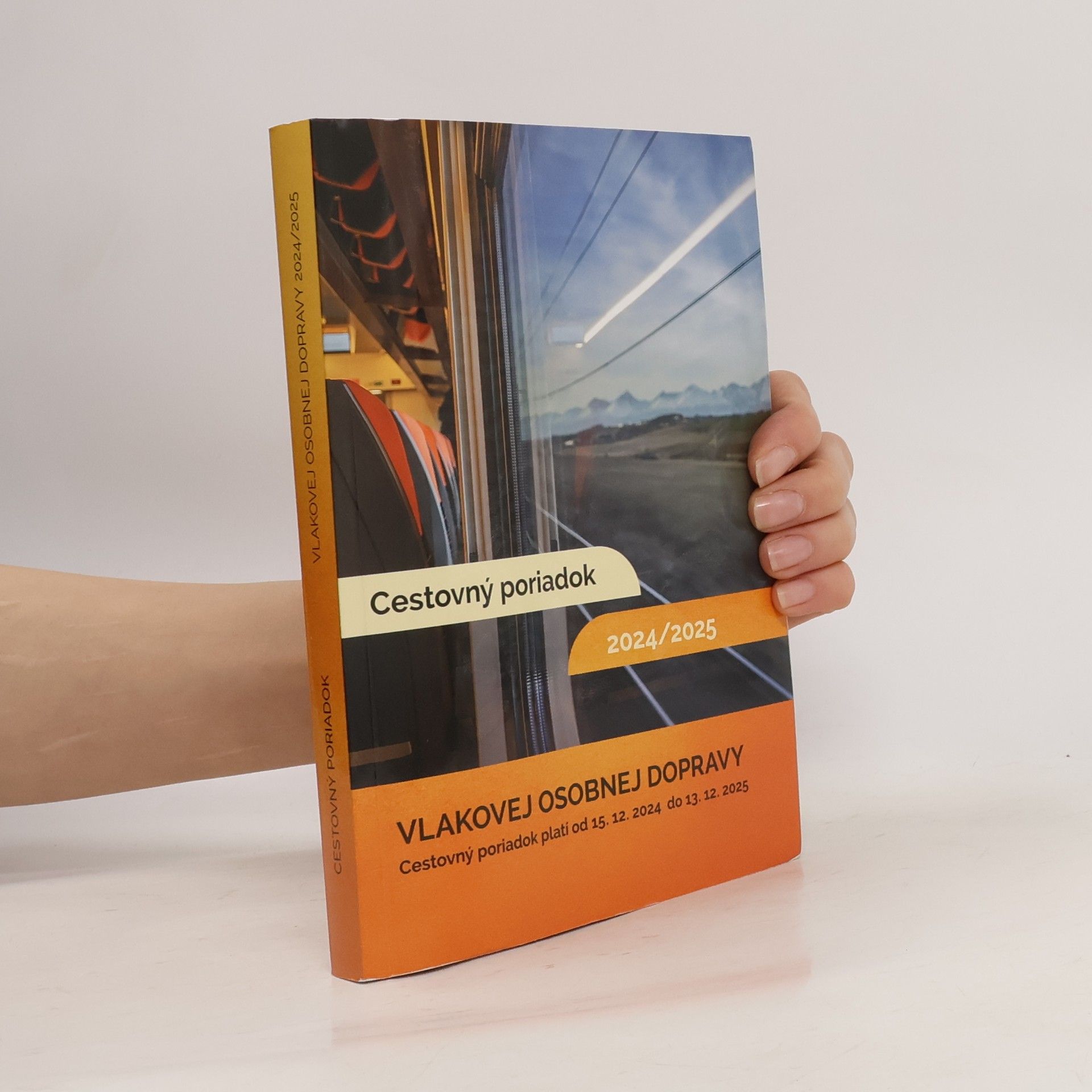 Collectif d'auteurs Cestovný poriadok vlakovej osobnej dopravy 2024/2025