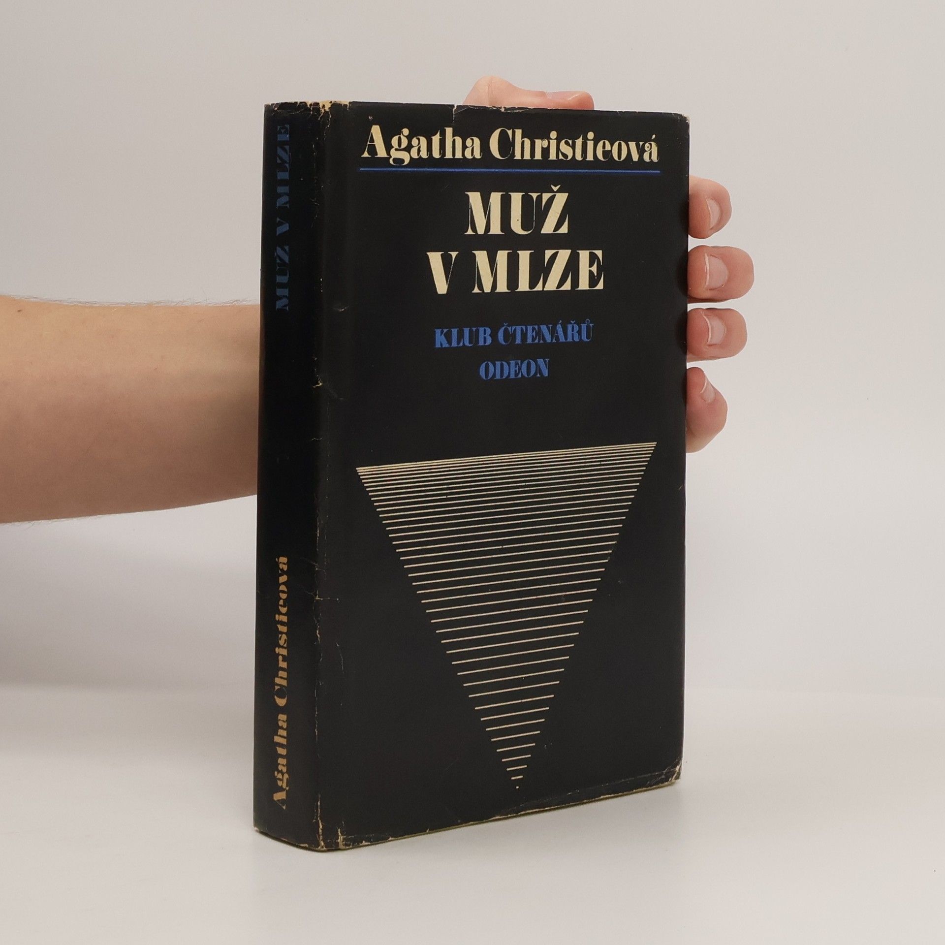 Agatha Christie Muž v mlze