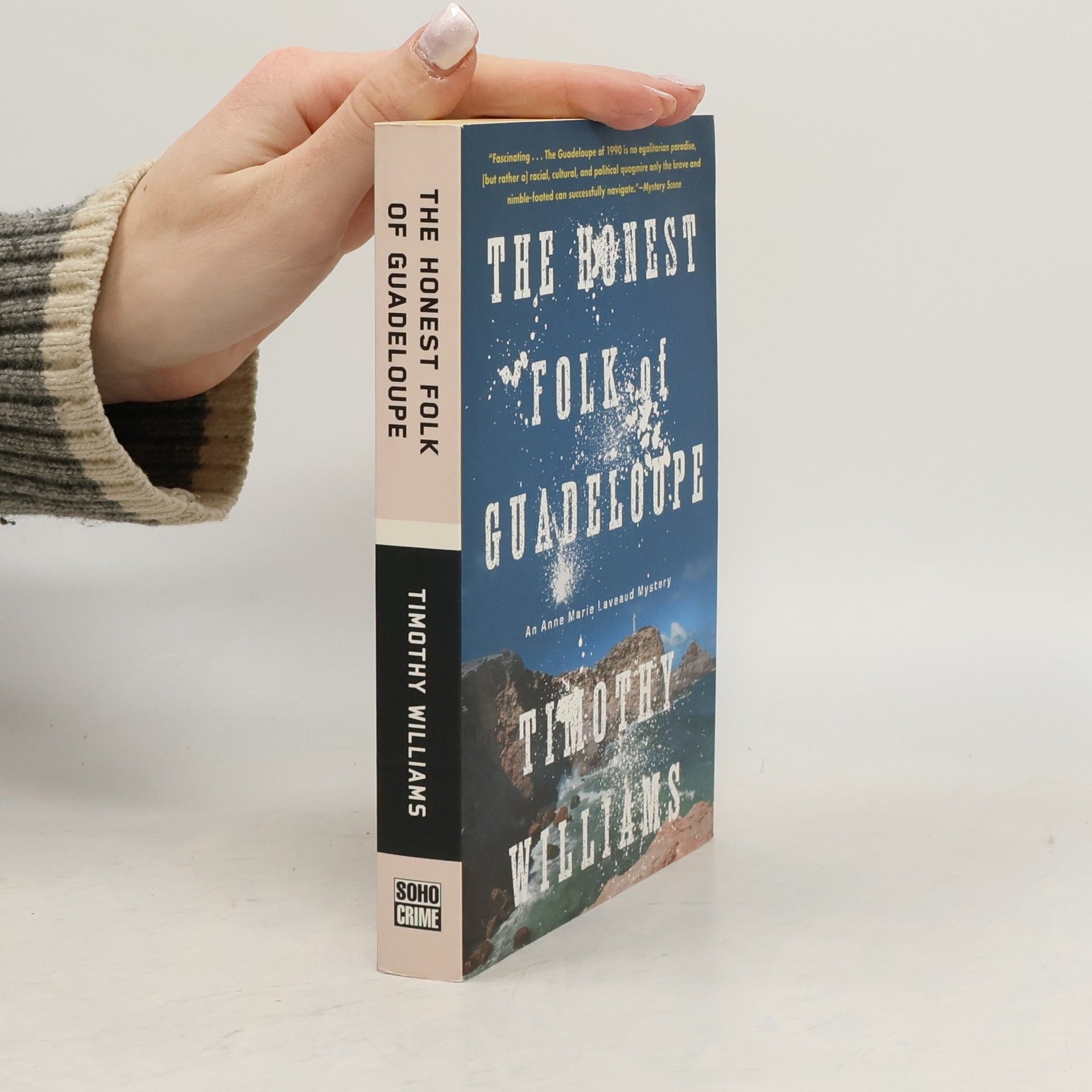 An Anne Marie Laveaud Novel - 2: The Honest Folk of Guadeloupe