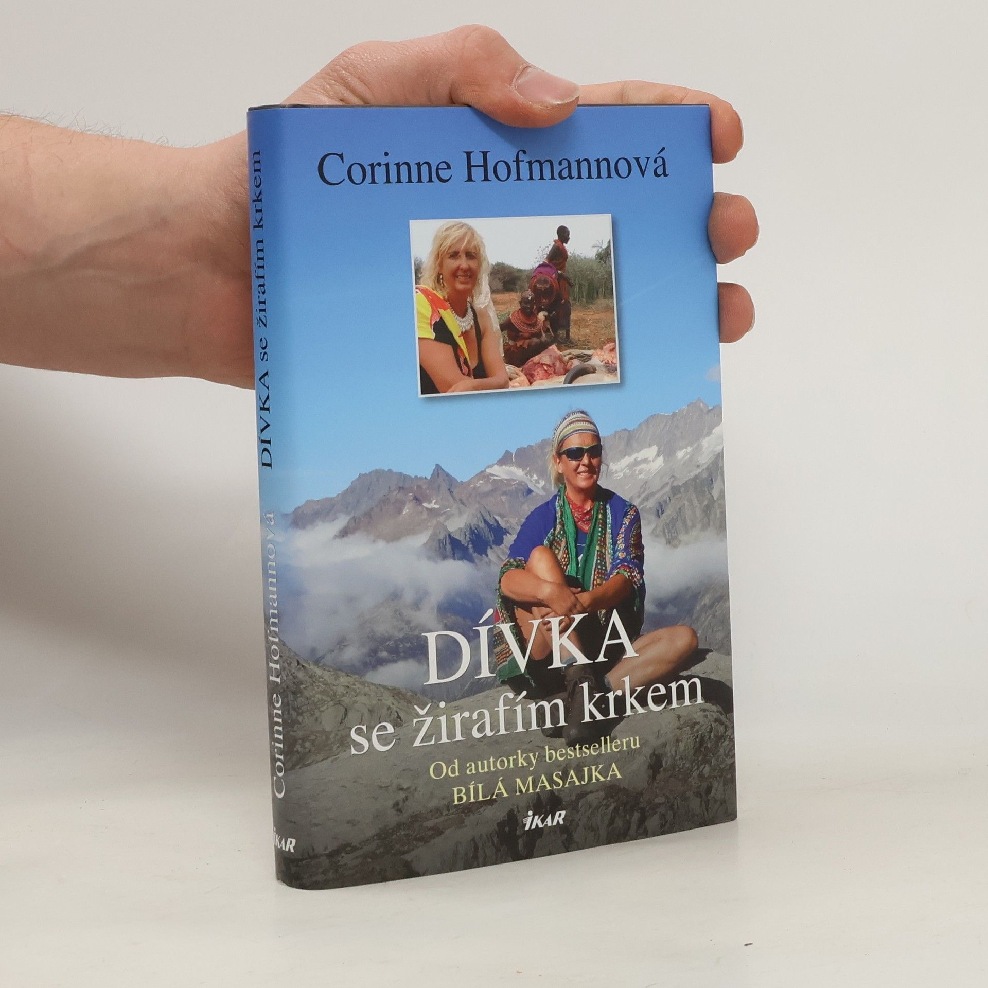 Zuzana Schneiderová Dívka se žirafím krkem