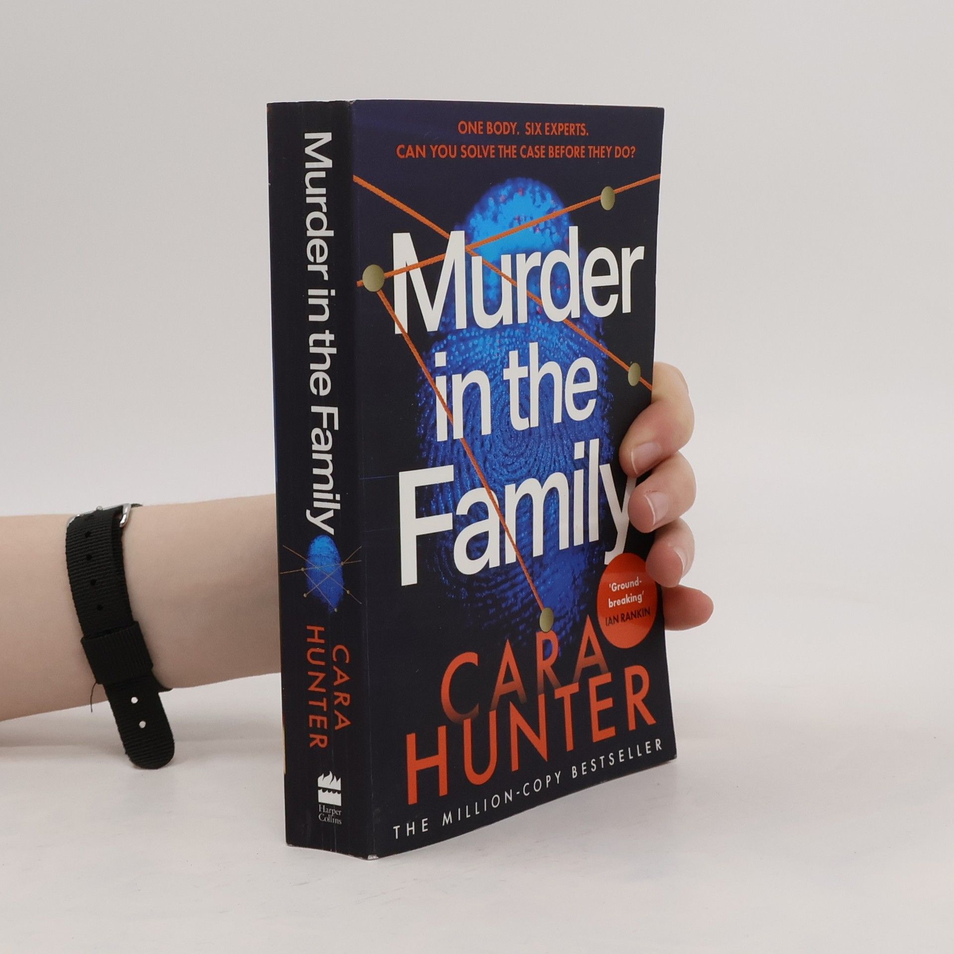 Cara Hunter Murder in the Family