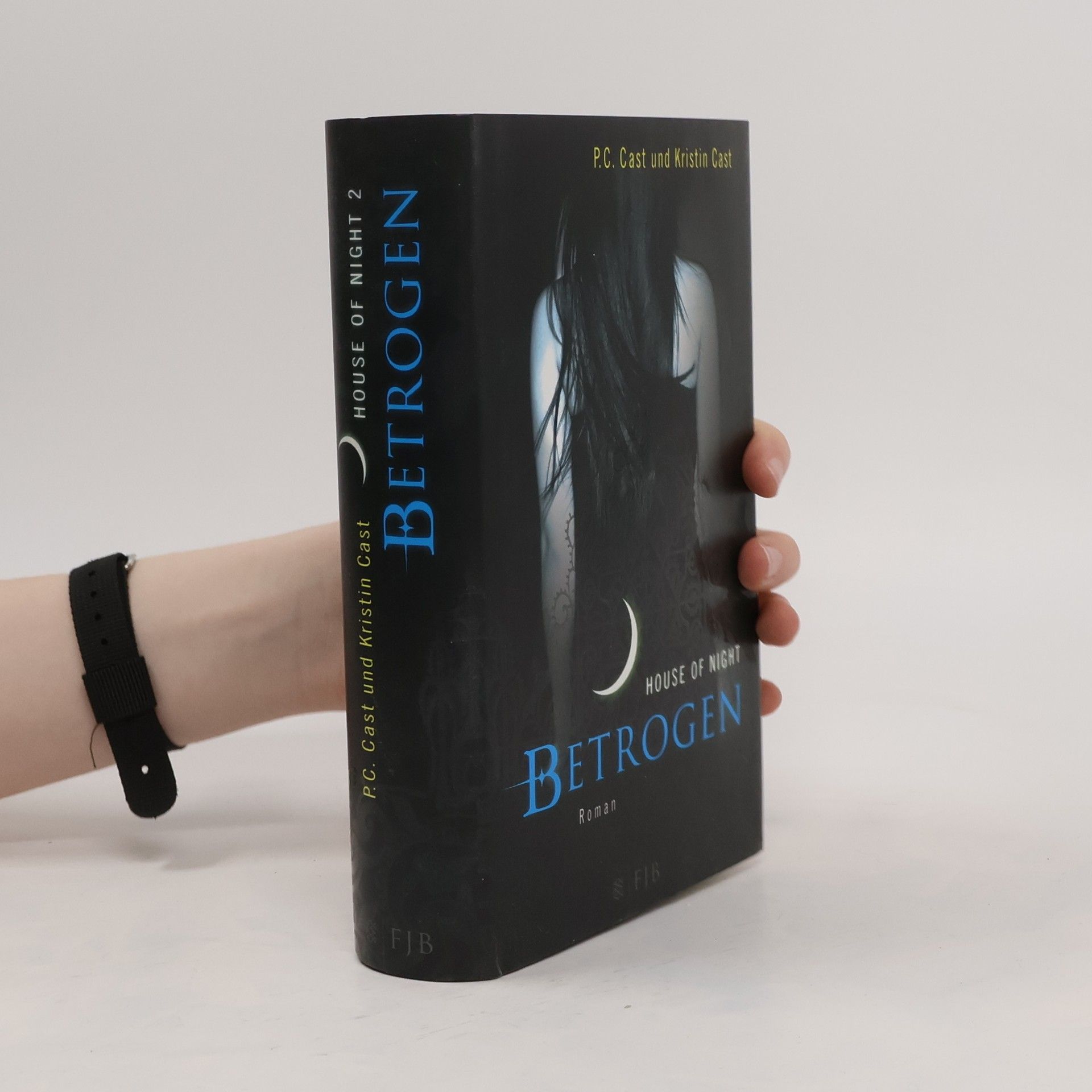 Phyllis Christine Cast House of Night 2. Betrogen