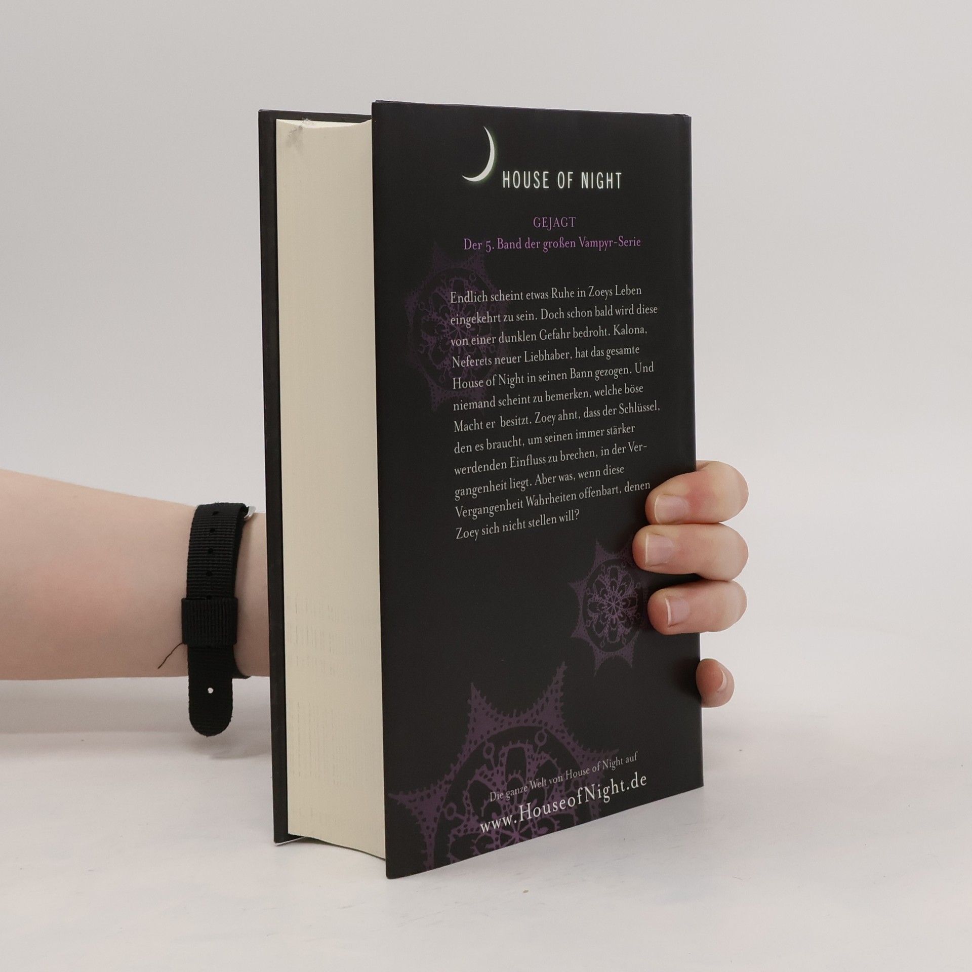 Phyllis Christine Cast House of Night 4. Gejagt