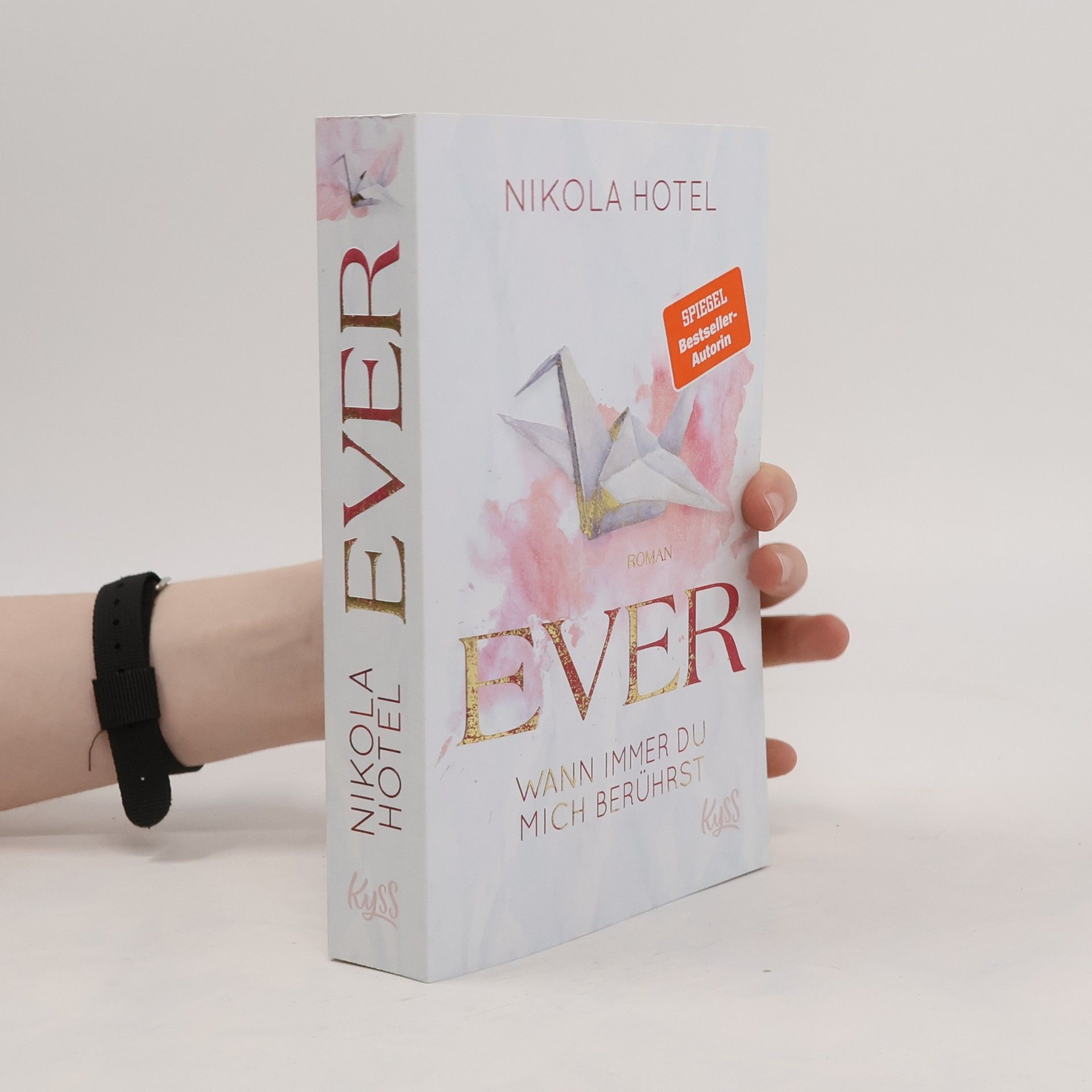 Nikola Hotel Ever. Wann immer du mich berührst