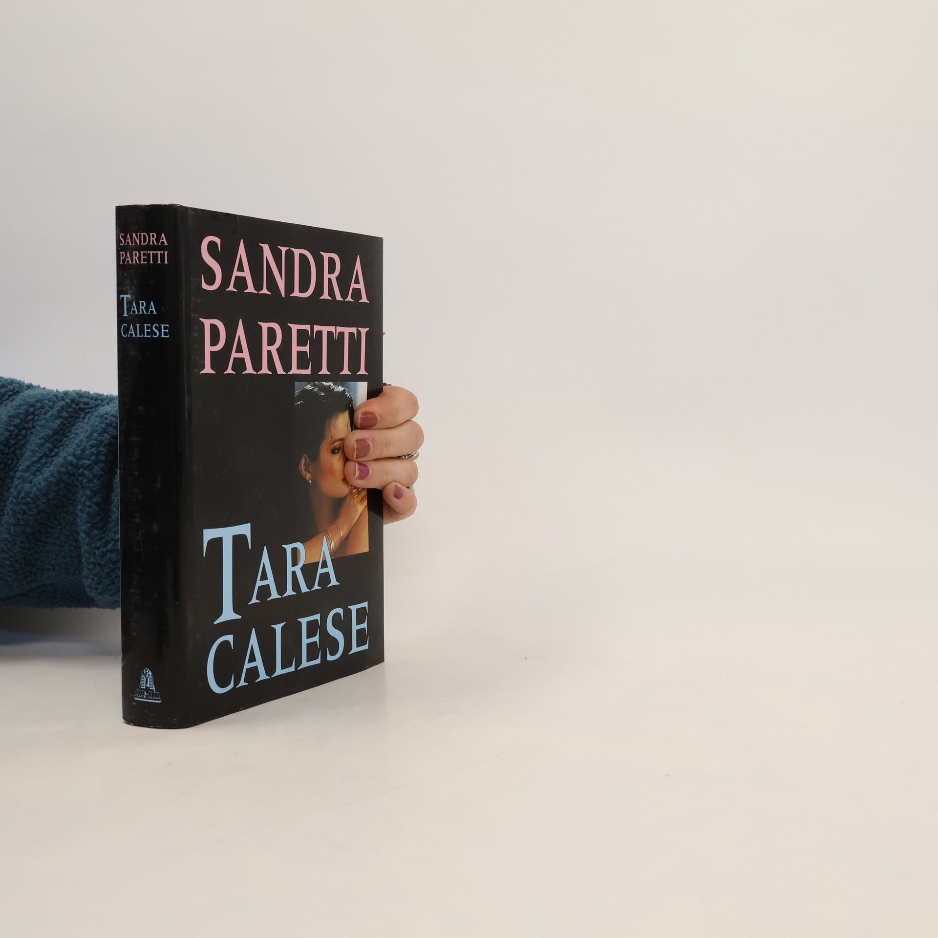 Sandra Paretti Tara Calese