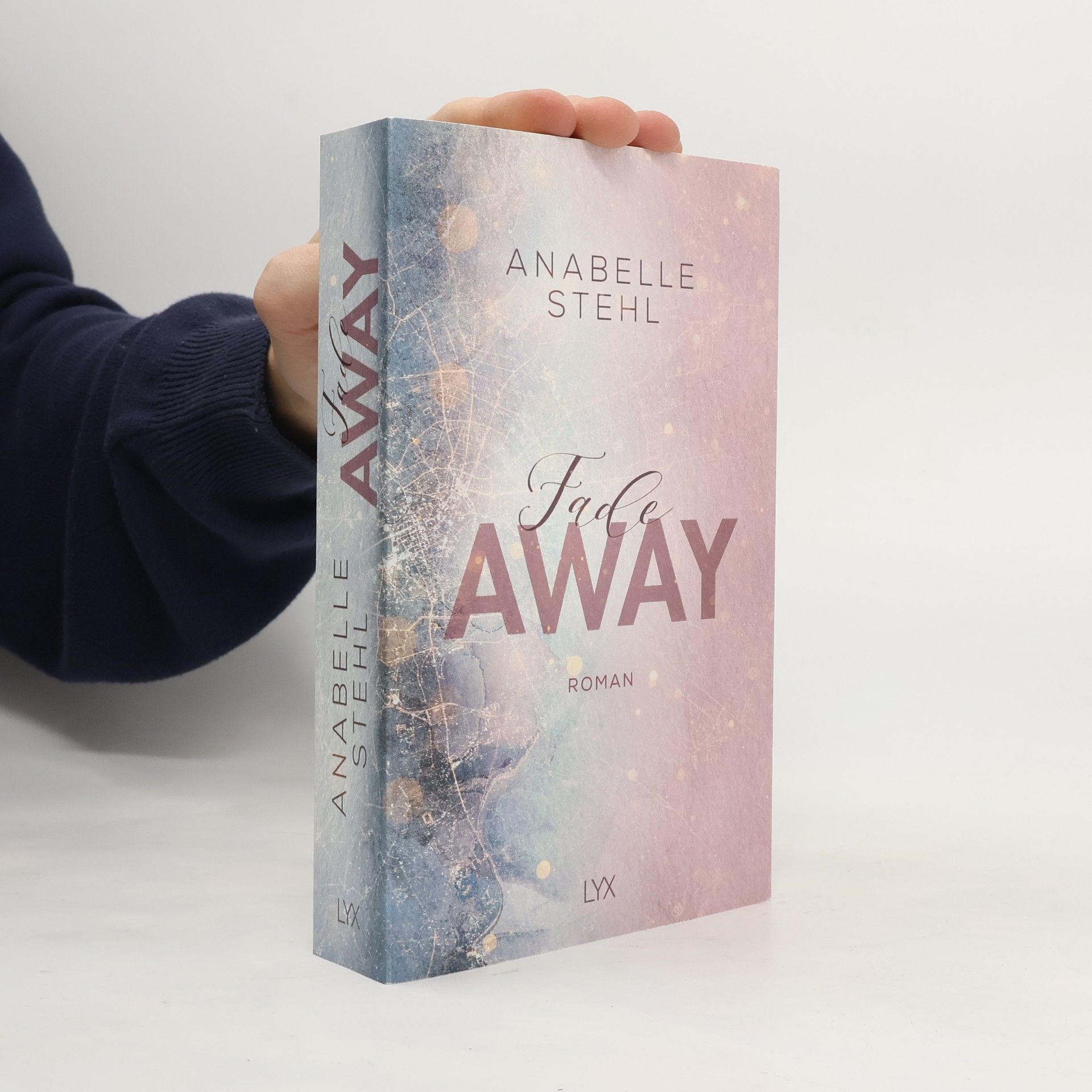 Anabelle Stehl Fadeaway