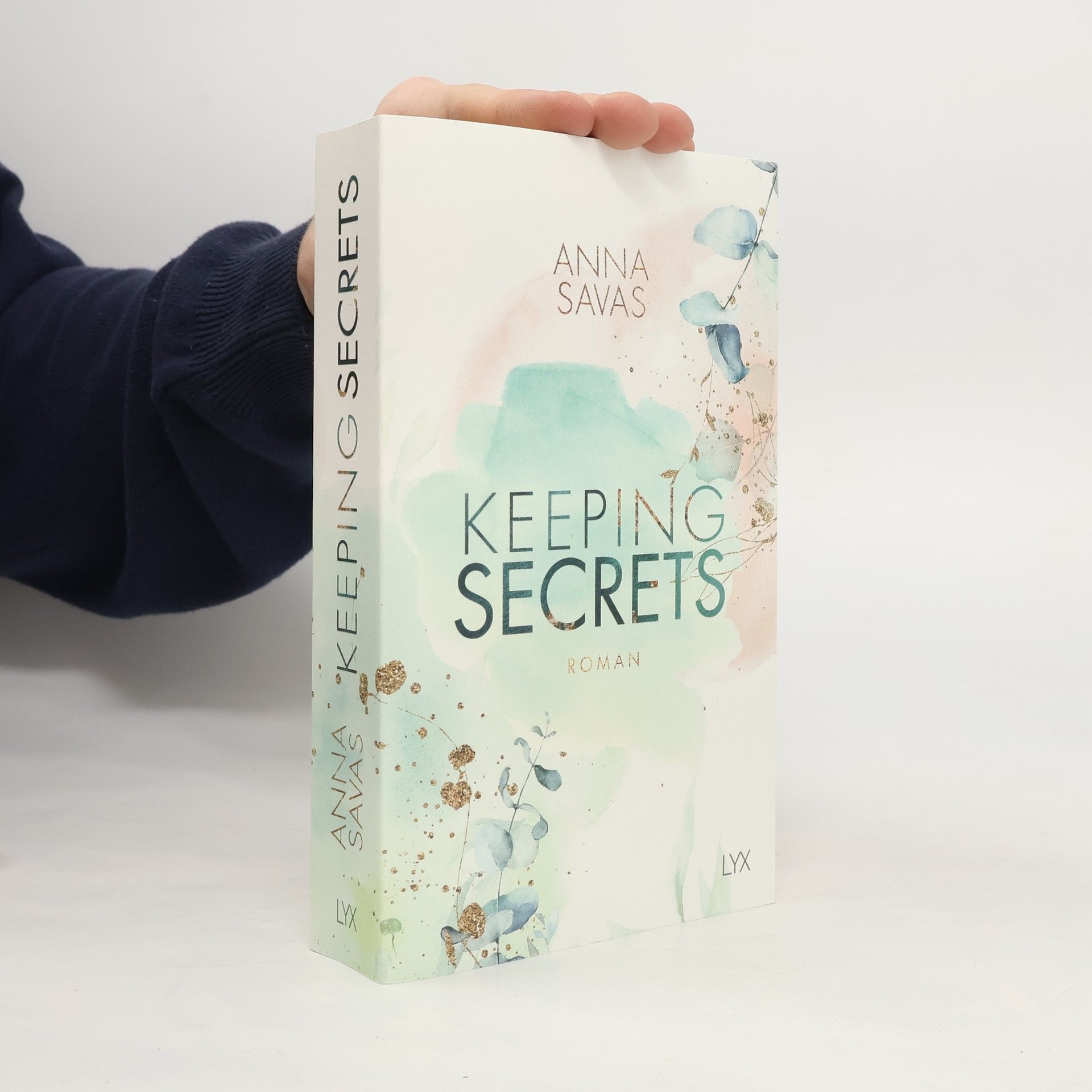 Anna Savas Keeping secrets