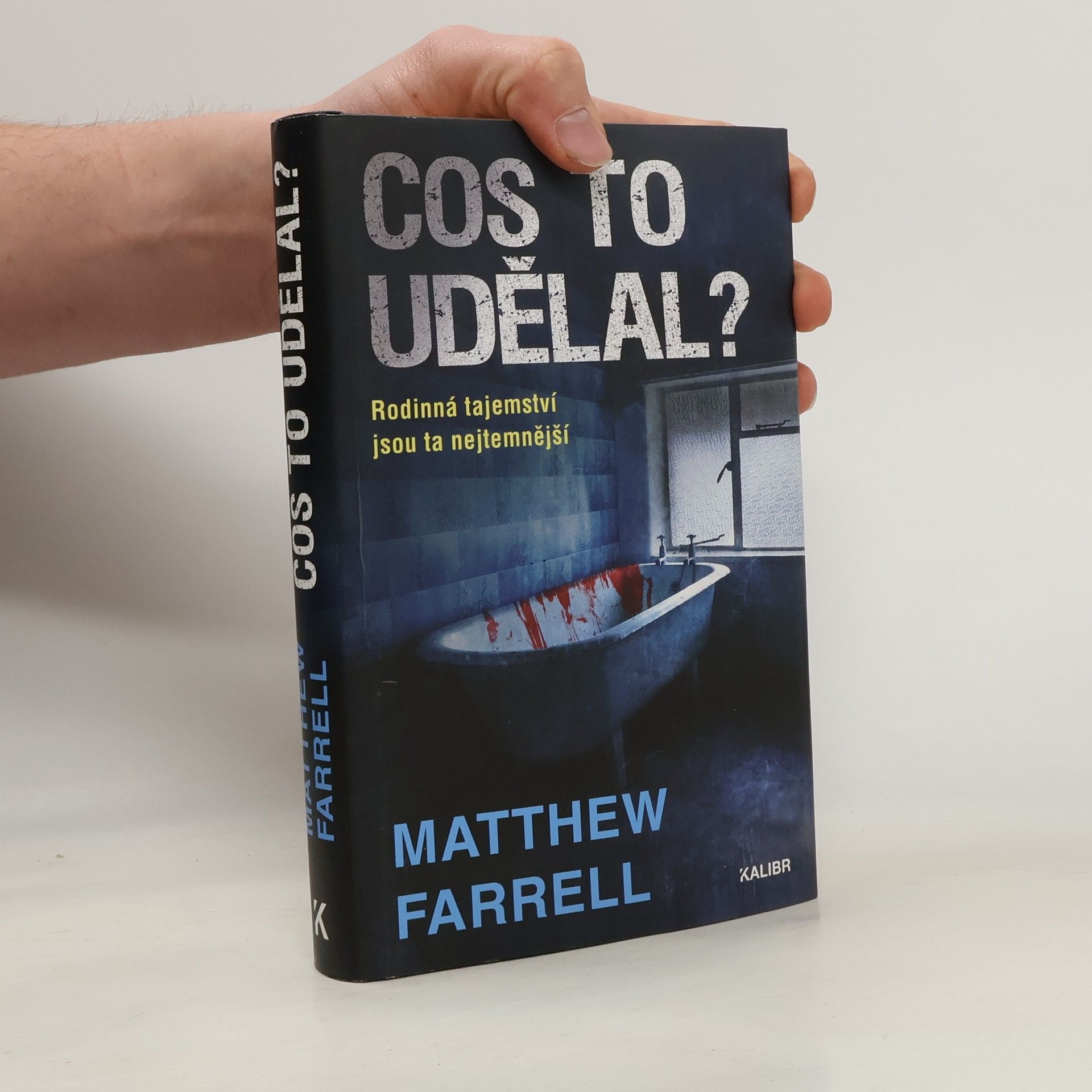 Matthew Farrell Cos to udělal?