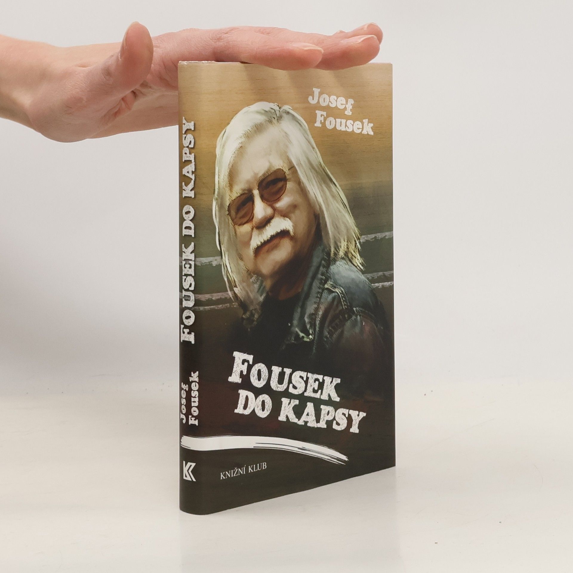 Josef Fousek Fousek do kapsy. Výběr 1969-2012. Epigramy, aforismy, satira