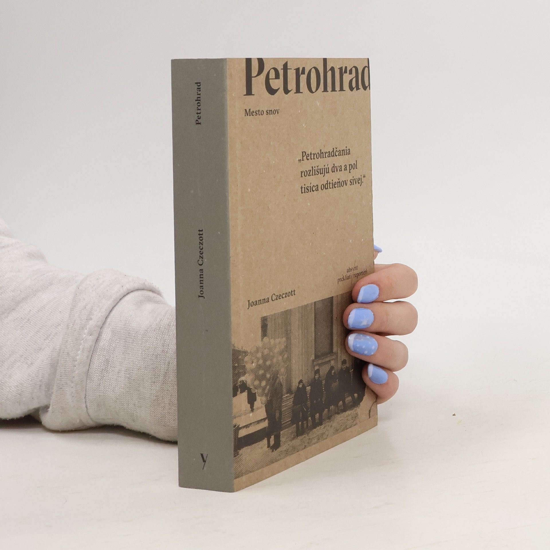 JOANNA CZECZOTT Petrohrad