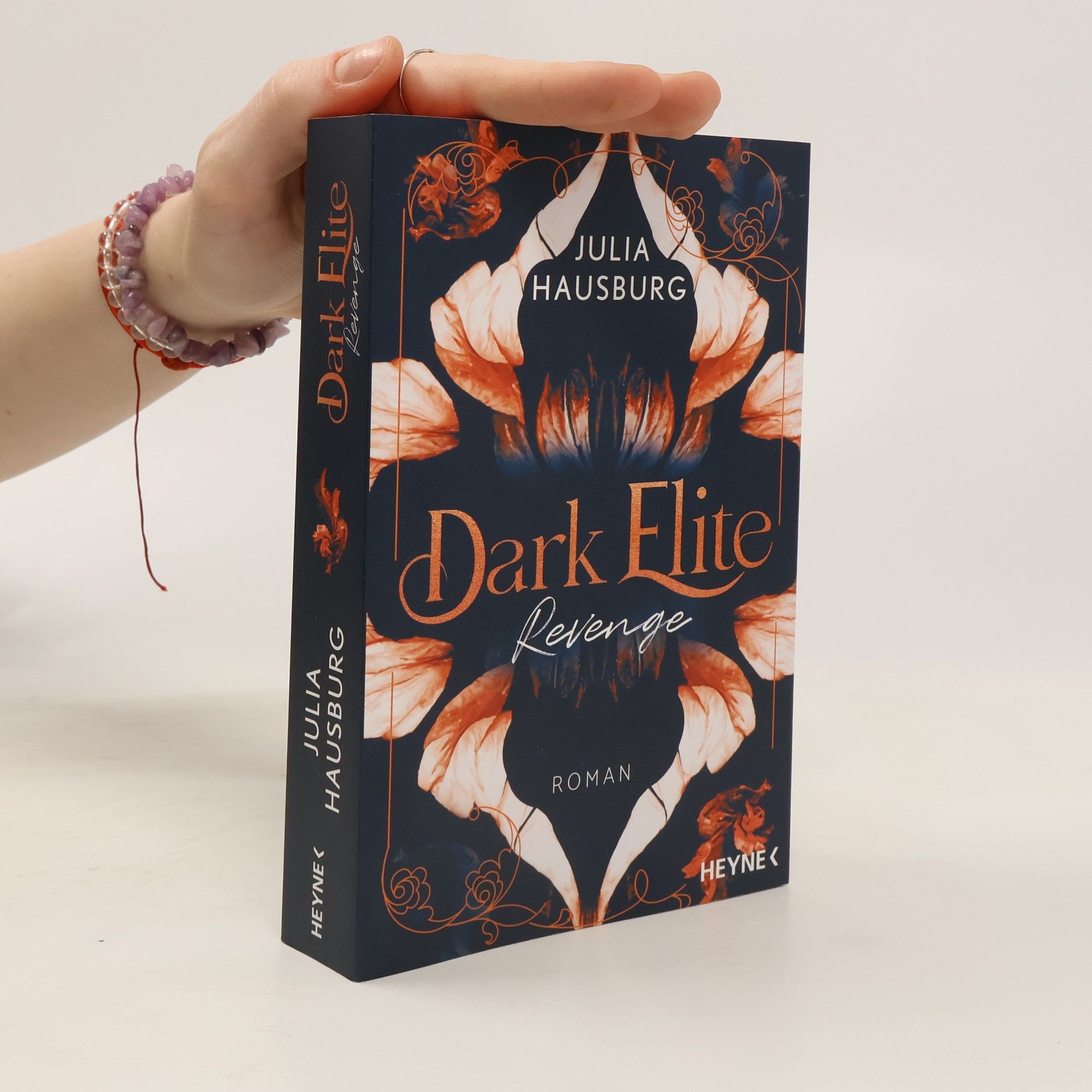 Julia Hausburg Dark Elite – Revenge