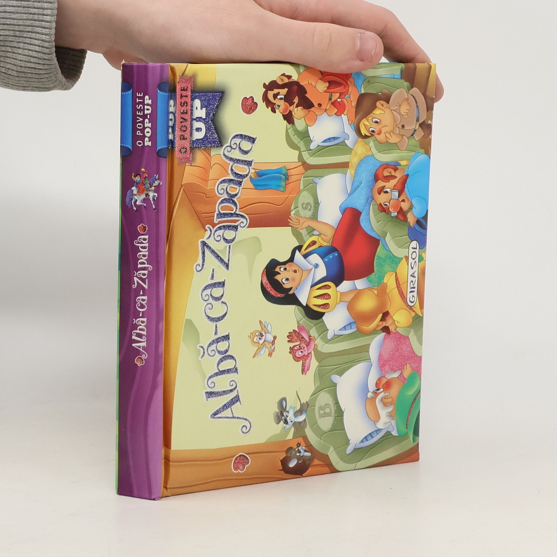 Fratii Grimm Alba-ca-Zăpada