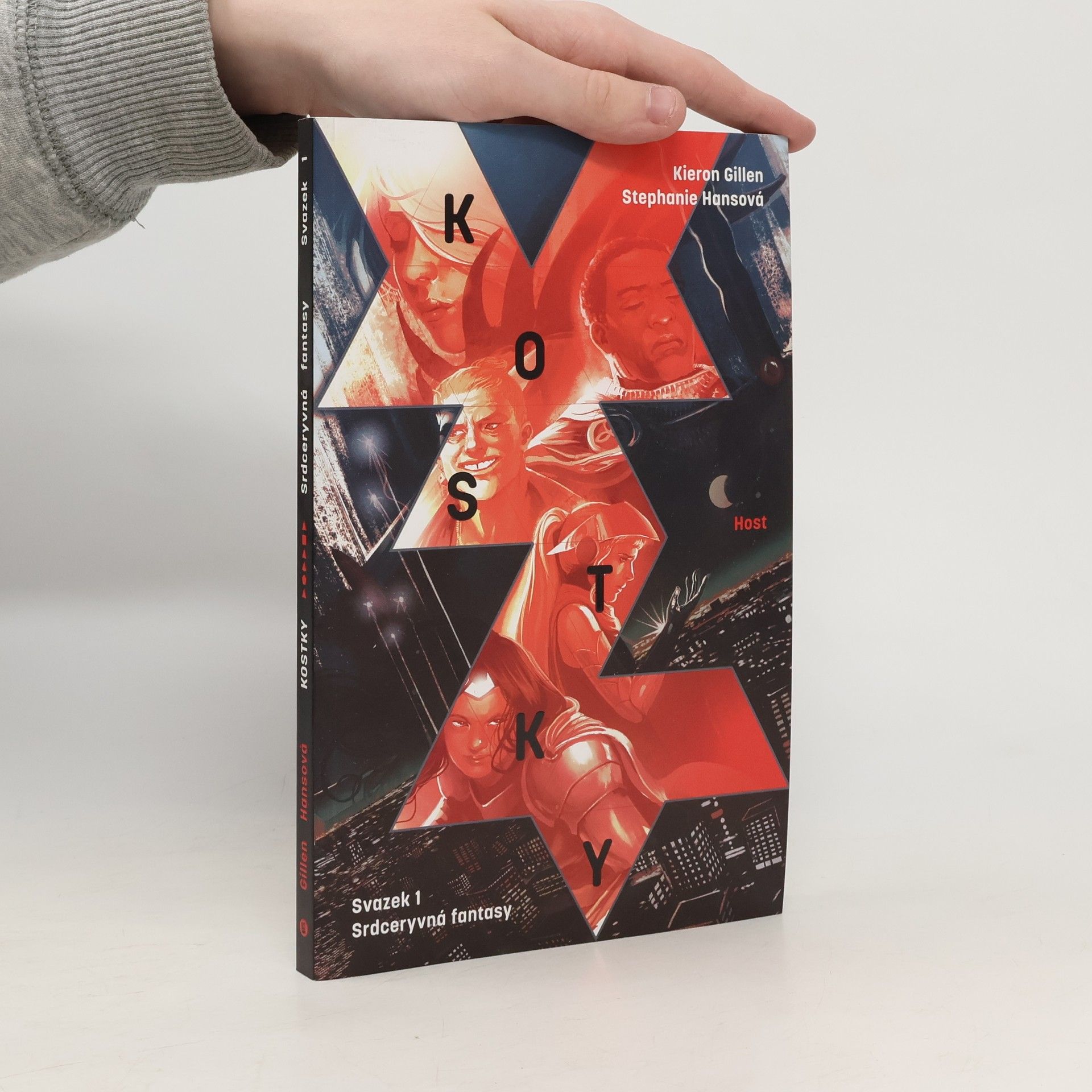 Kieron Gillen Kostky: Srdceryvná fantasy