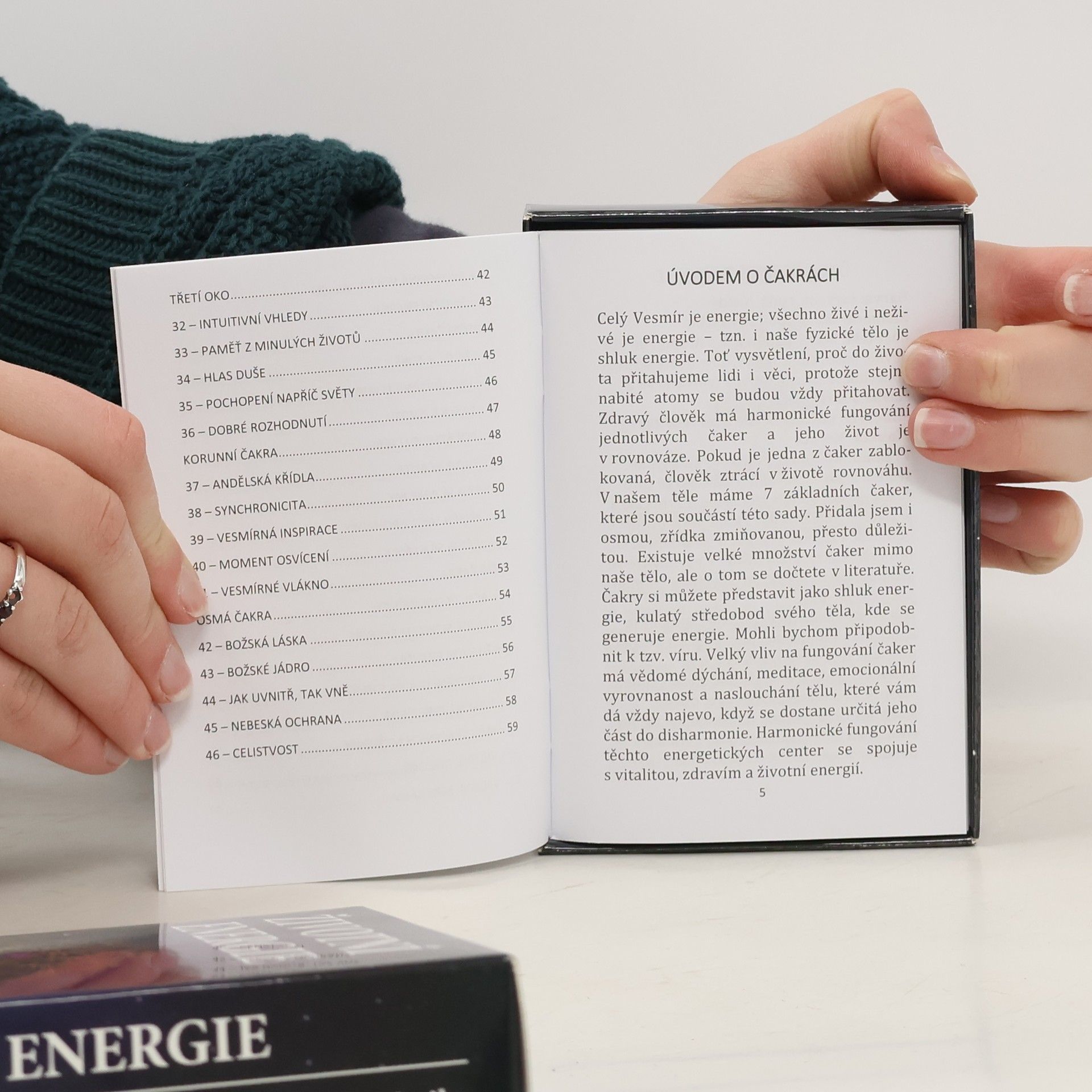 Collectif d'auteurs Životní energie (46 karet + výkladová kniha)
