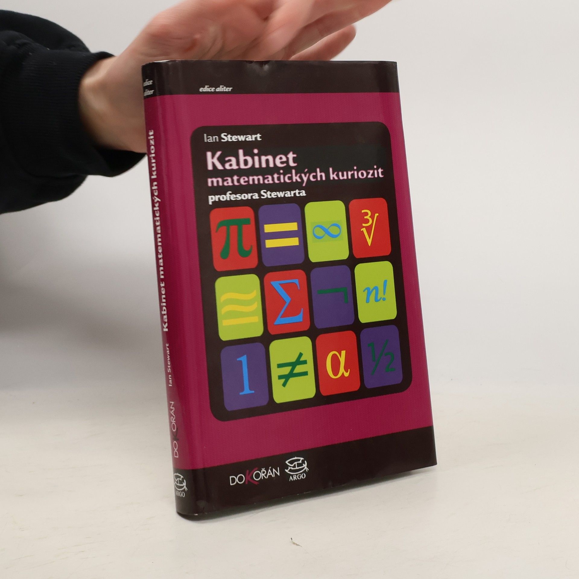 Ian Stewart Kabinet matematických kuriozit profesora Stewarta