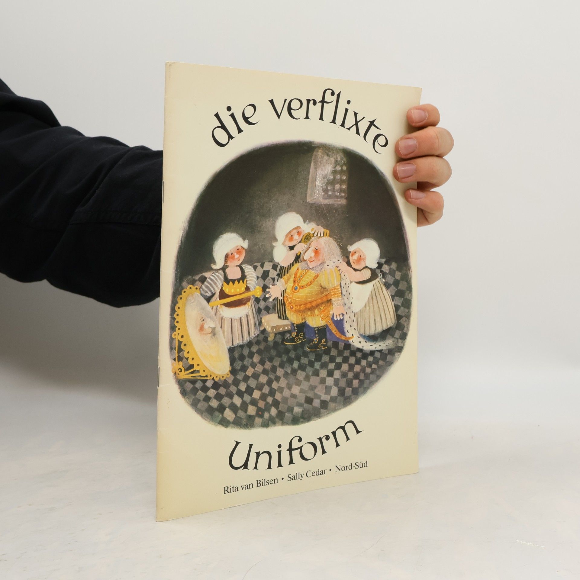 Sally Cedar Die verflixte Uniform