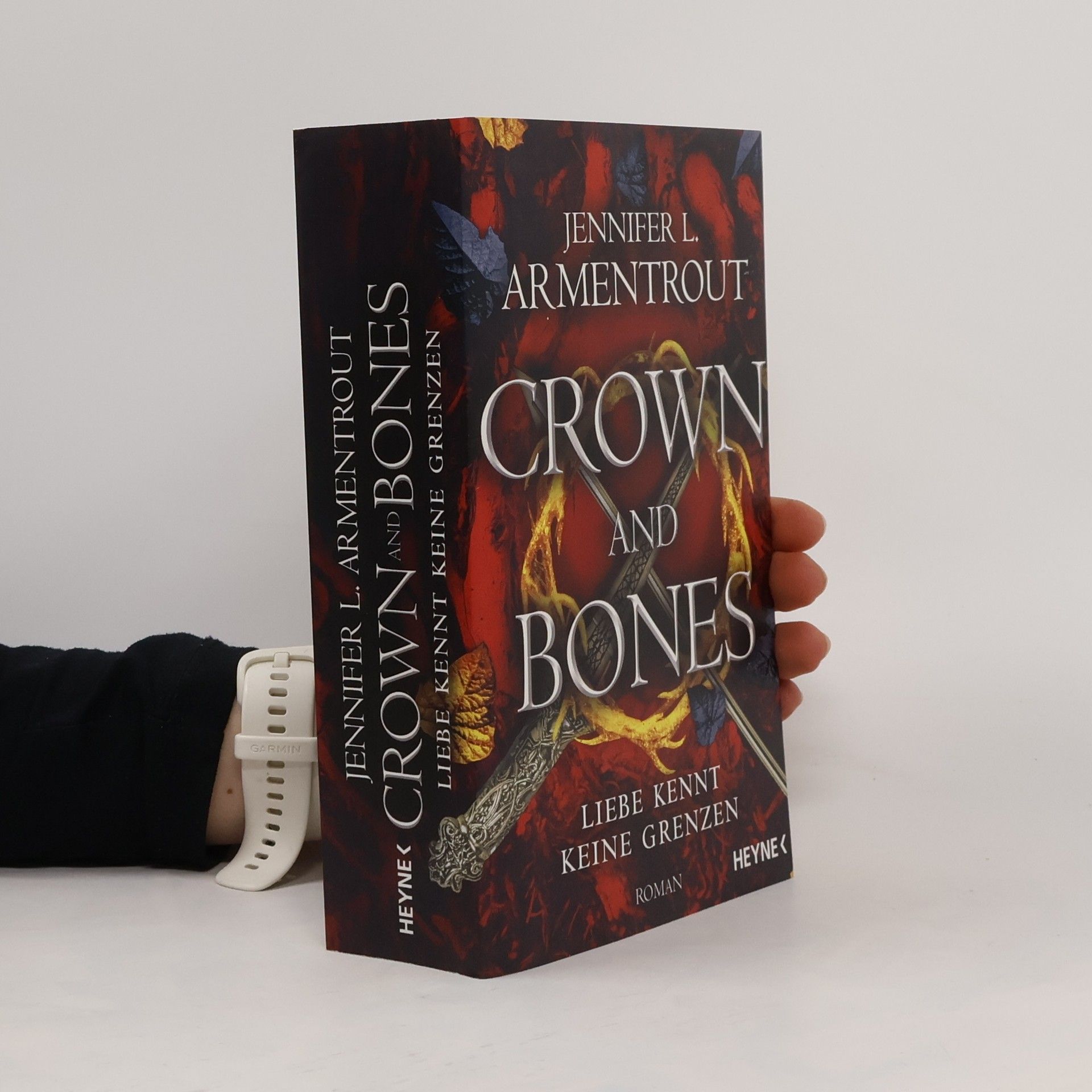 Jennifer L. Armentrout Crown and Bones