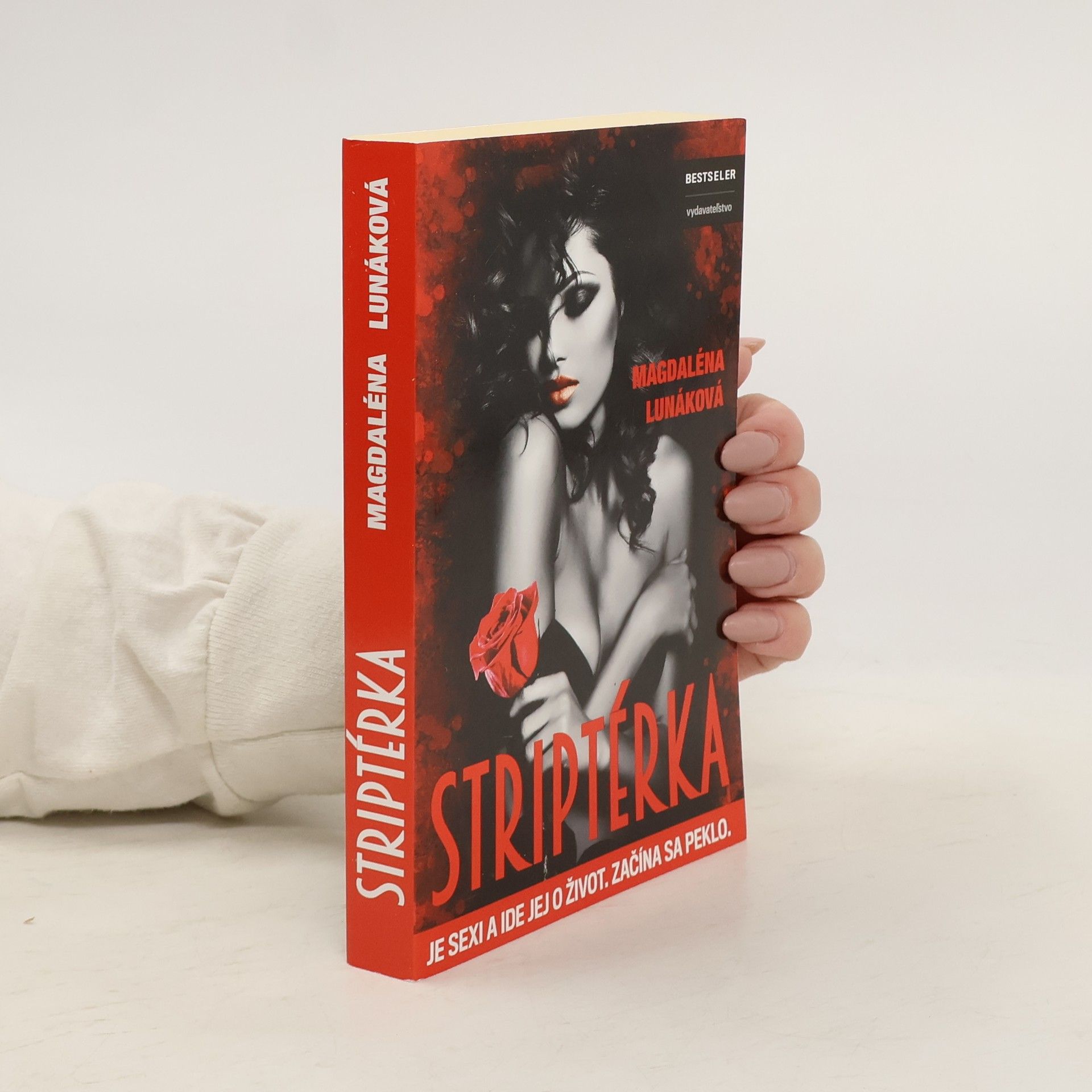 Magdaléna Lunáková Striptérka