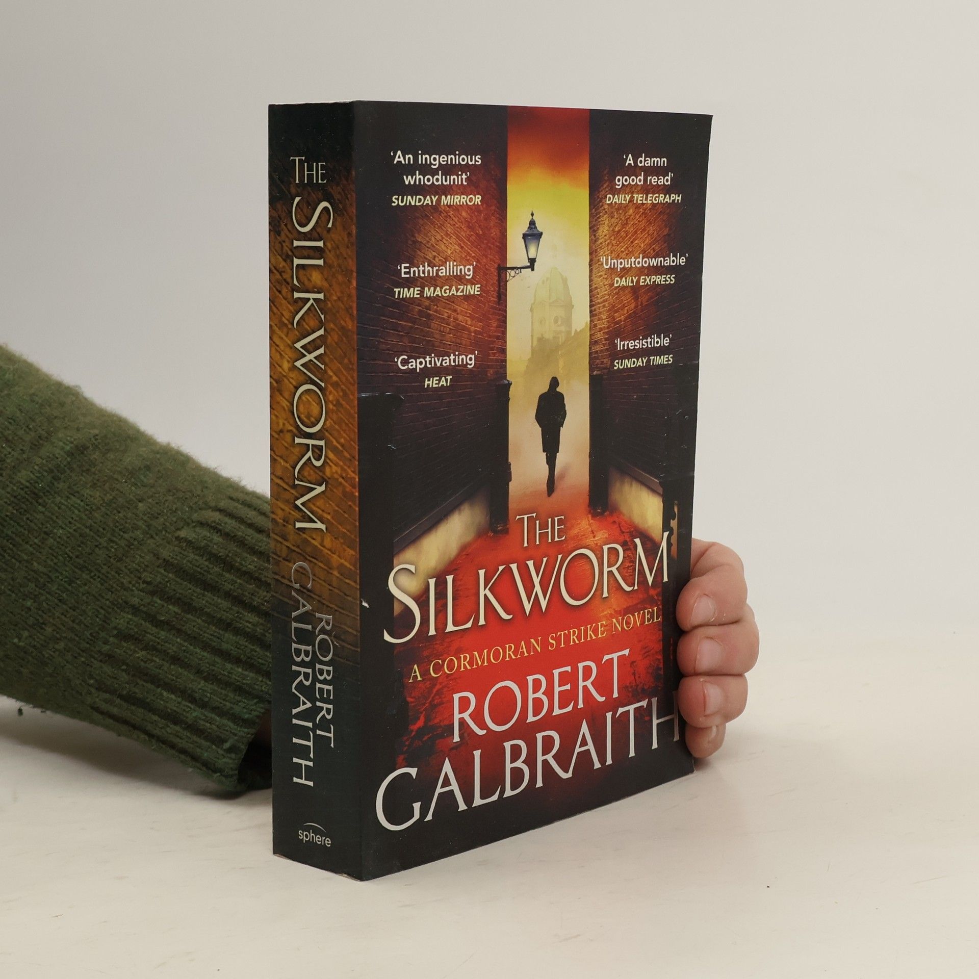 Robert Galbraith The Silkworm
