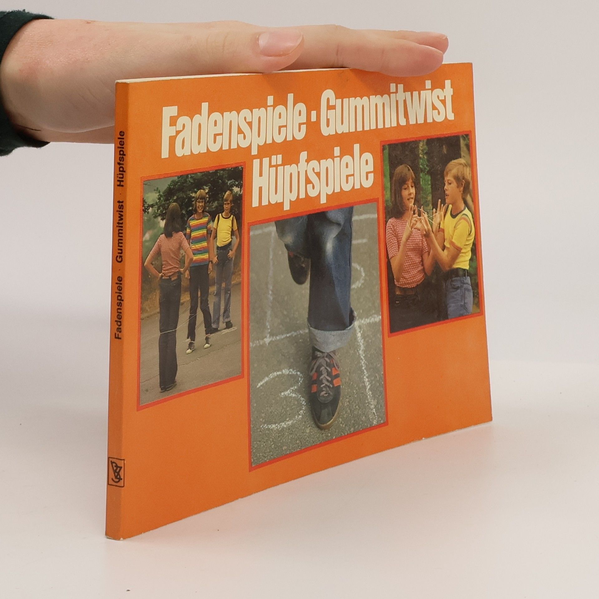 Angelika Eder Fadenspiele. Gummitwist. Hüpfspiele